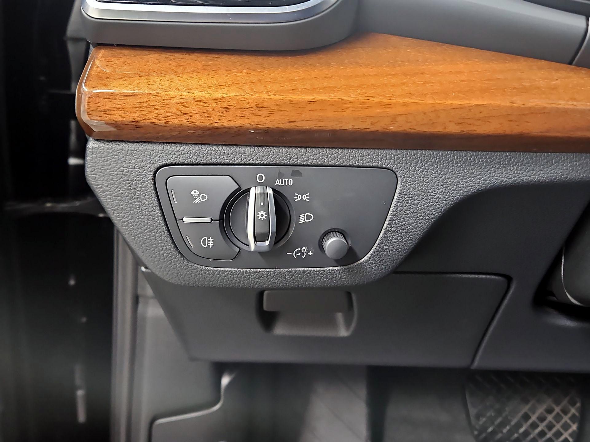 Thumbnail: 2023 Audi Q5 - 13