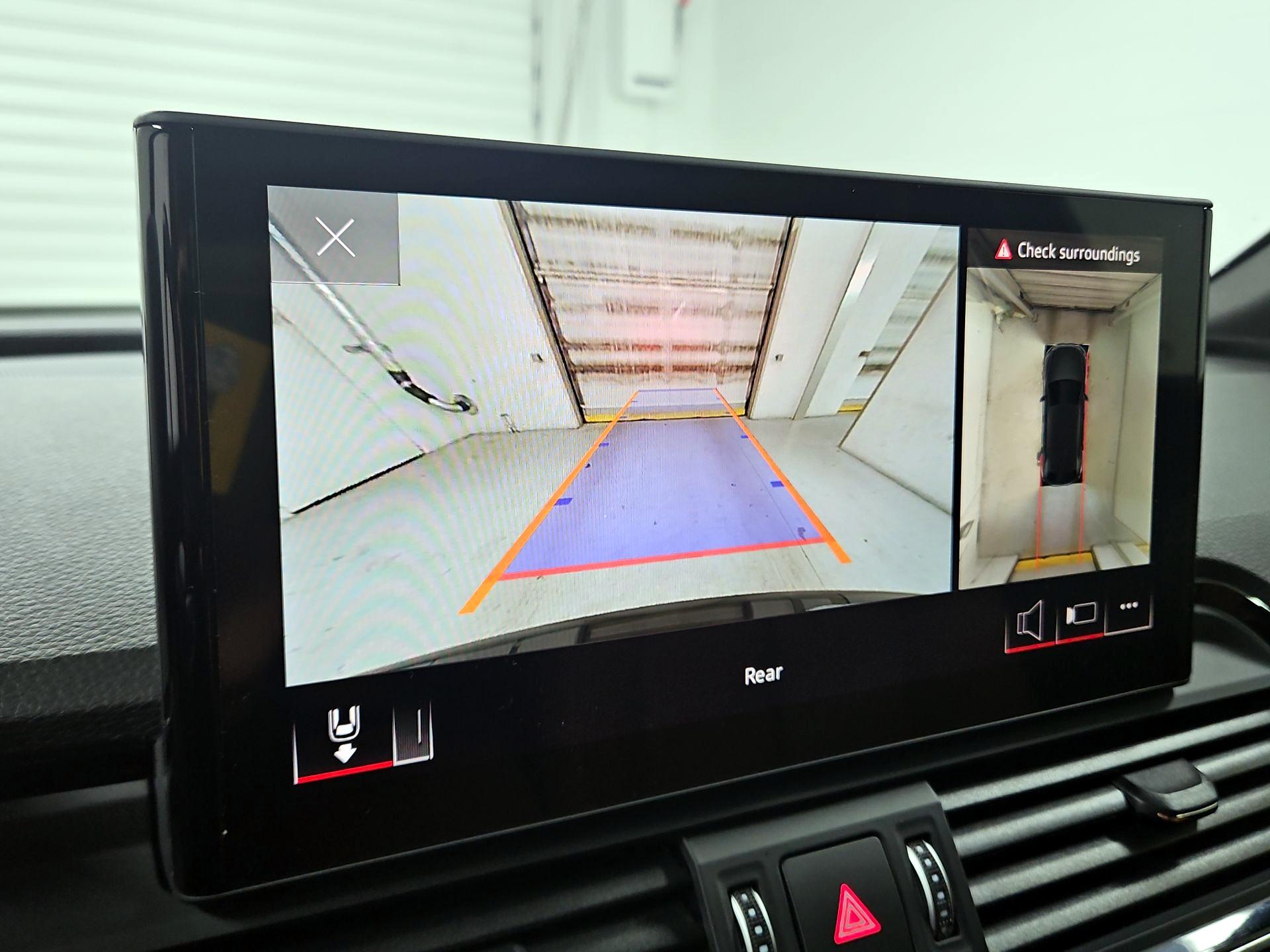 Thumbnail: 2023 Audi Q5 - 15