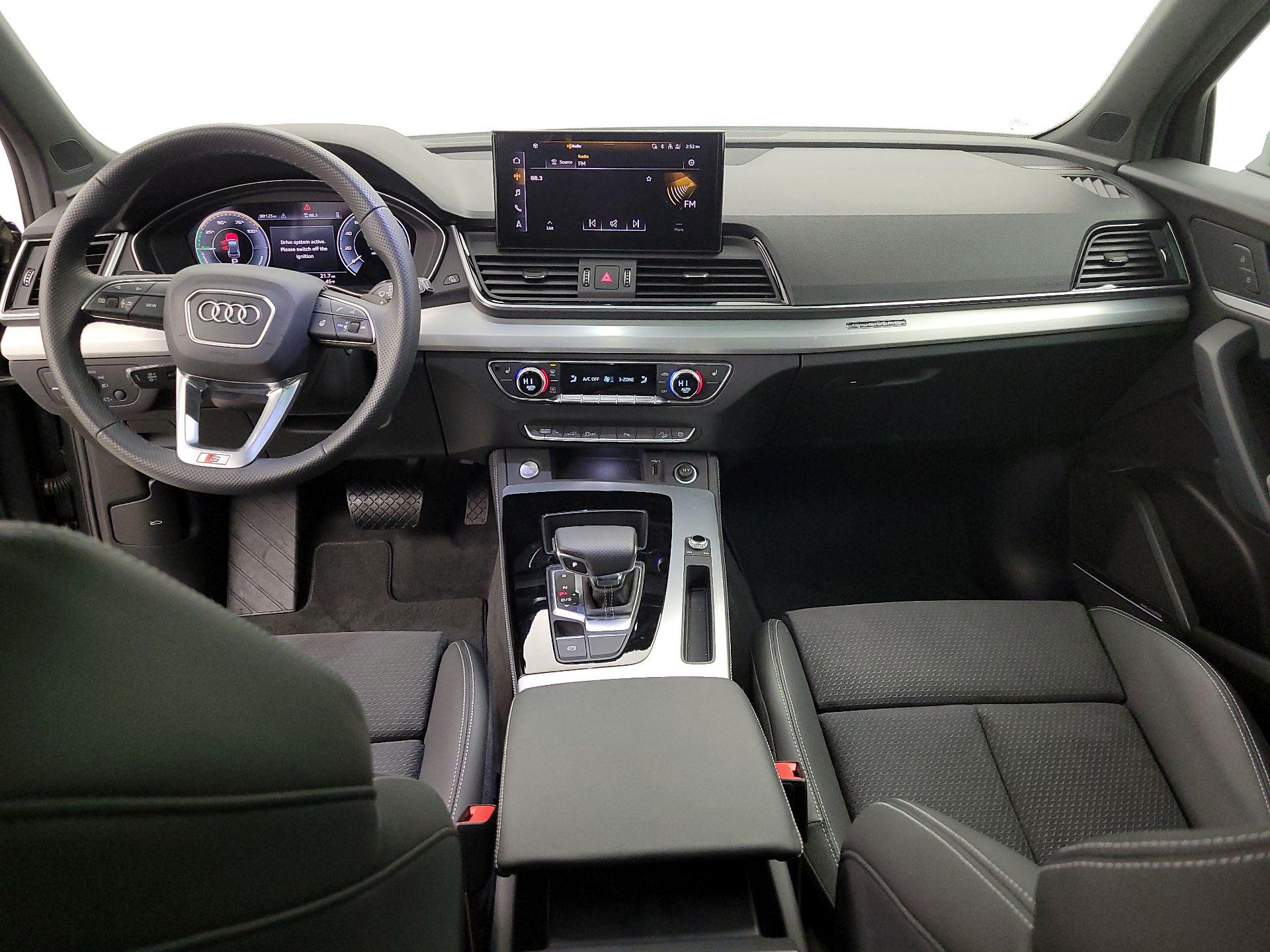 Thumbnail: 2024 Audi Q5 - 9