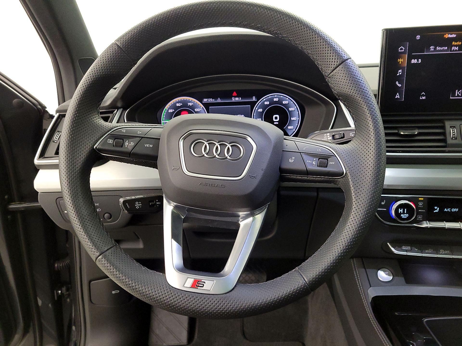 Thumbnail: 2024 Audi Q5 - 10