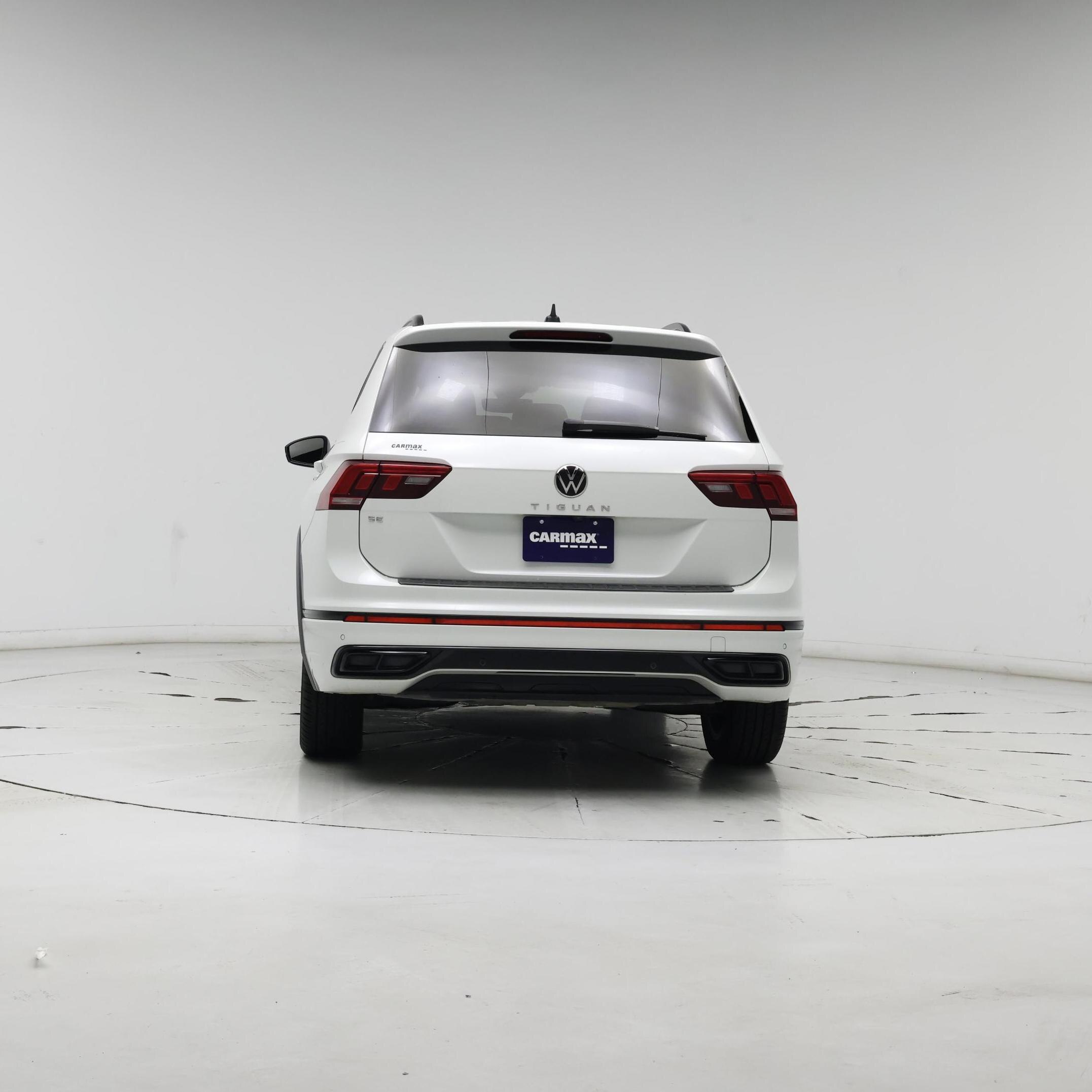 Thumbnail: 2022 Volkswagen Tiguan - 6