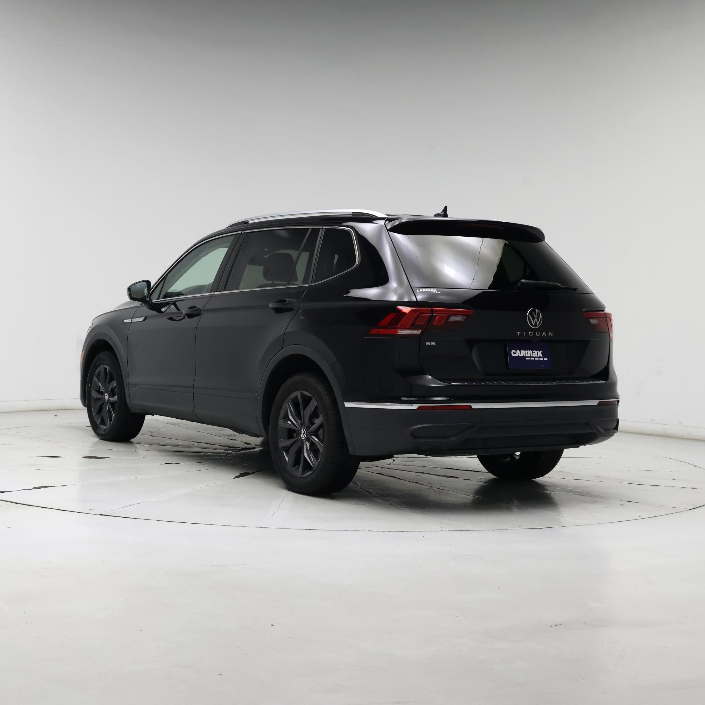 Thumbnail: 2024 Volkswagen Tiguan - 2