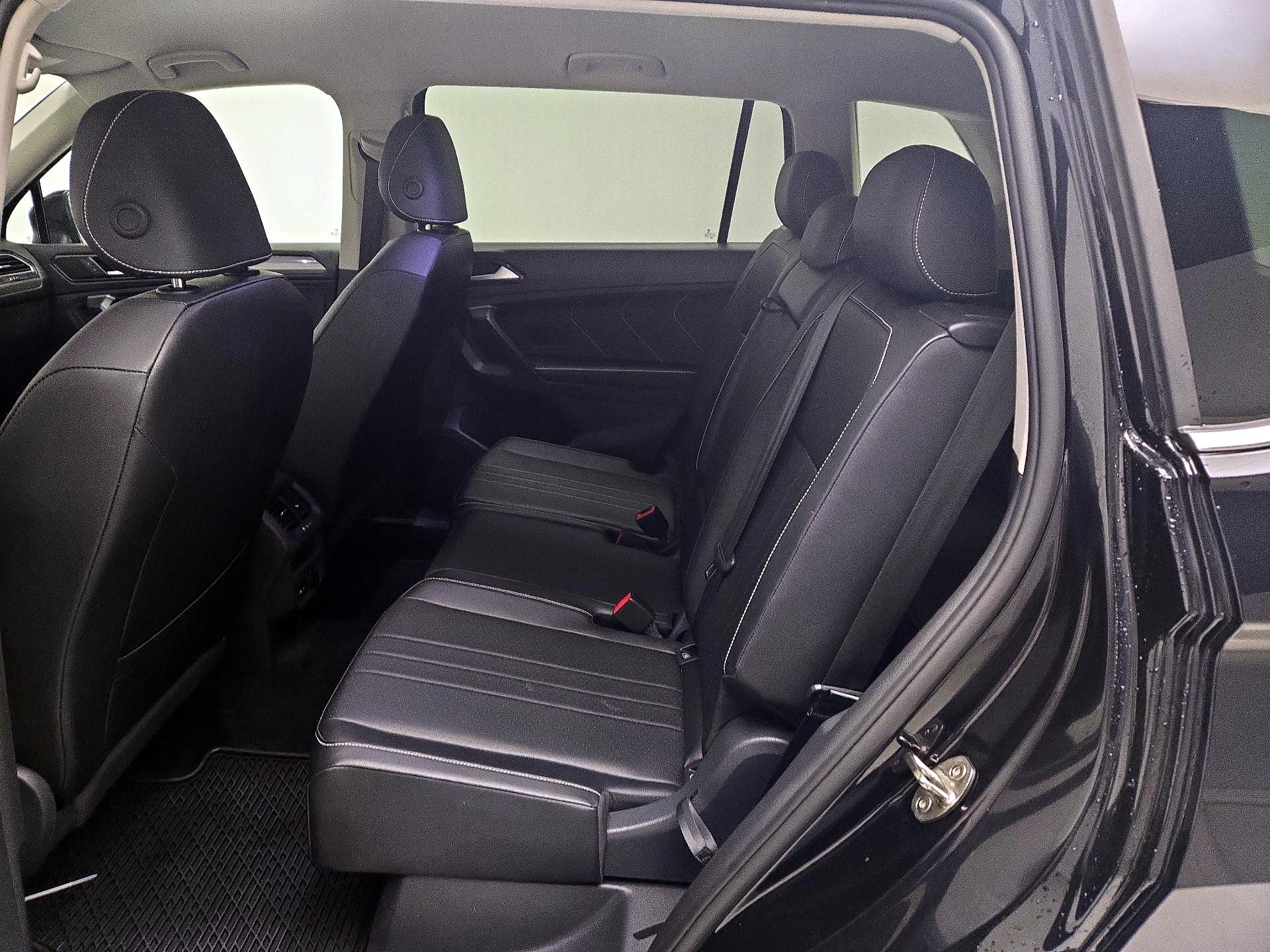 Thumbnail: 2024 Volkswagen Tiguan - 19