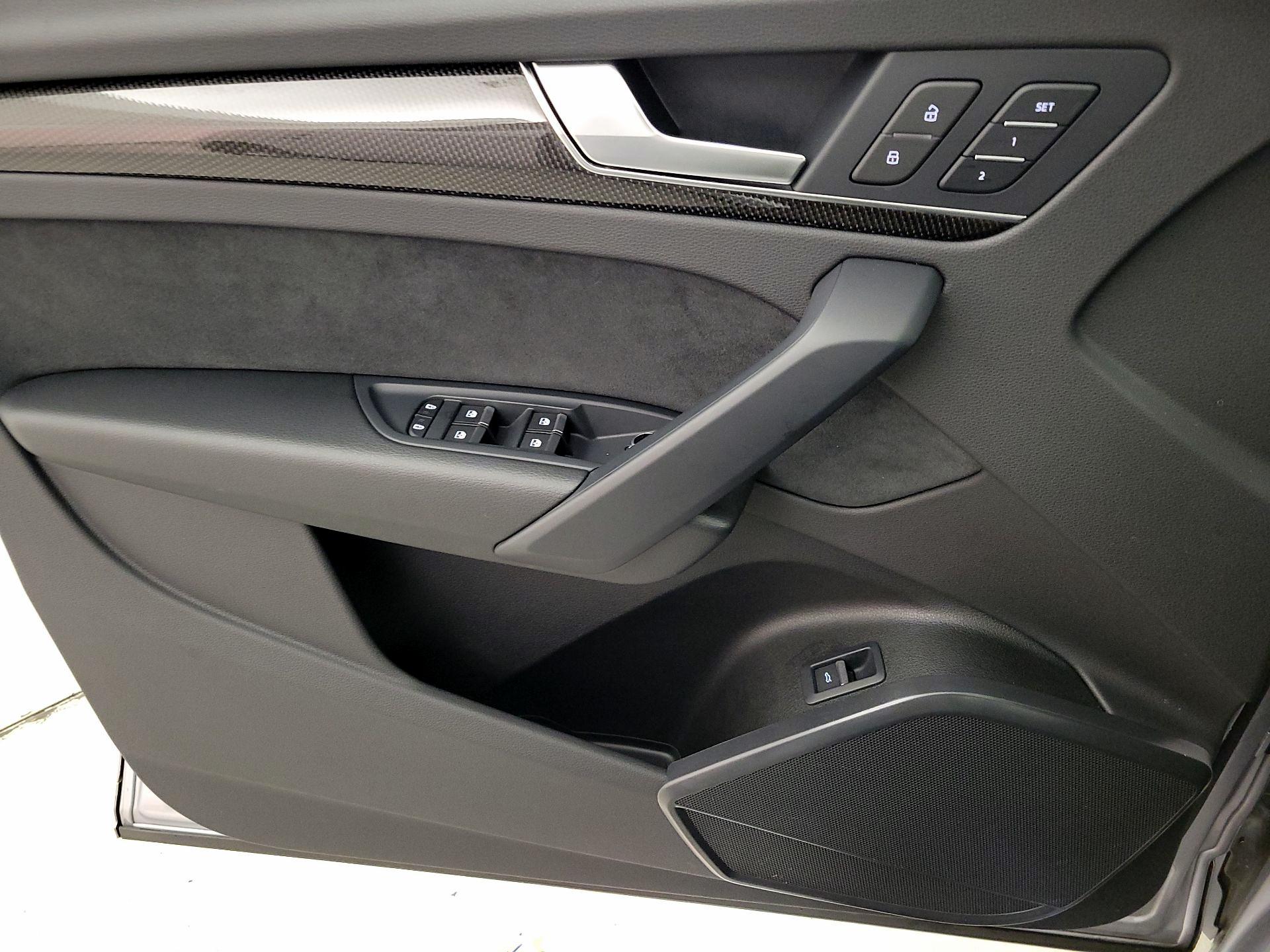 Thumbnail: 2022 Audi SQ5 - 12