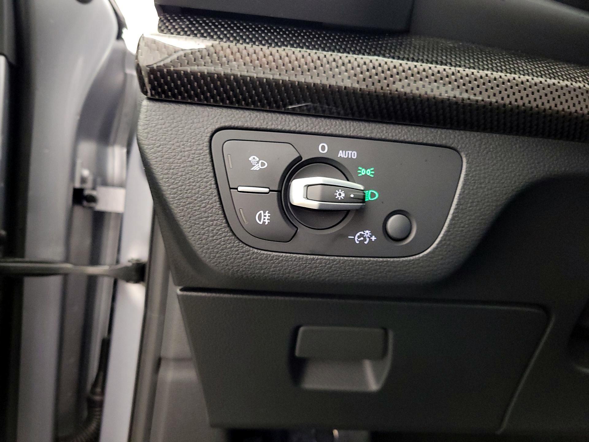 Thumbnail: 2022 Audi SQ5 - 13