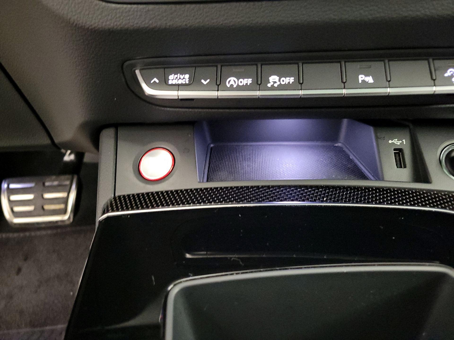 Thumbnail: 2022 Audi SQ5 - 19