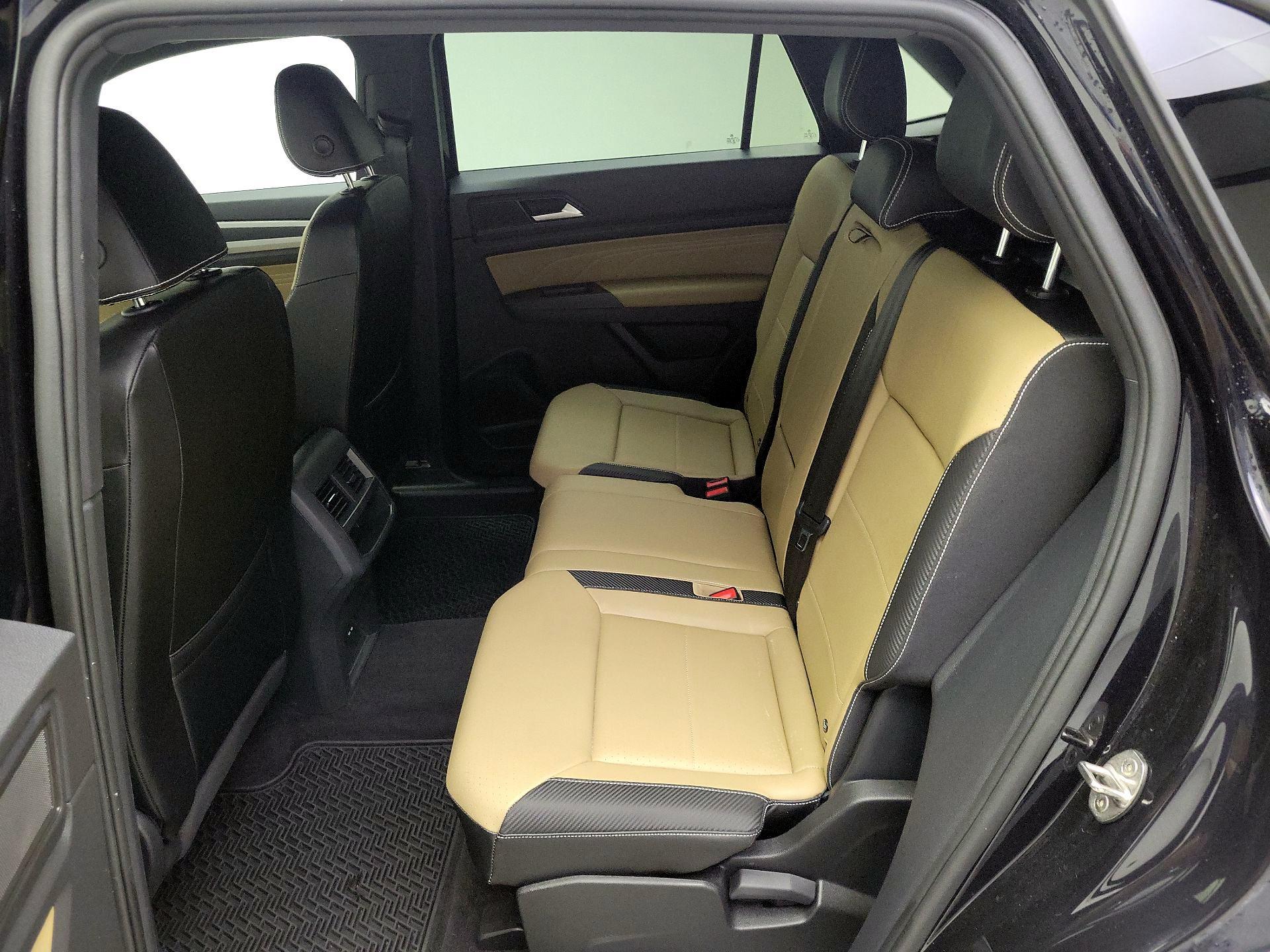 Thumbnail: 2023 Volkswagen Atlas - 19