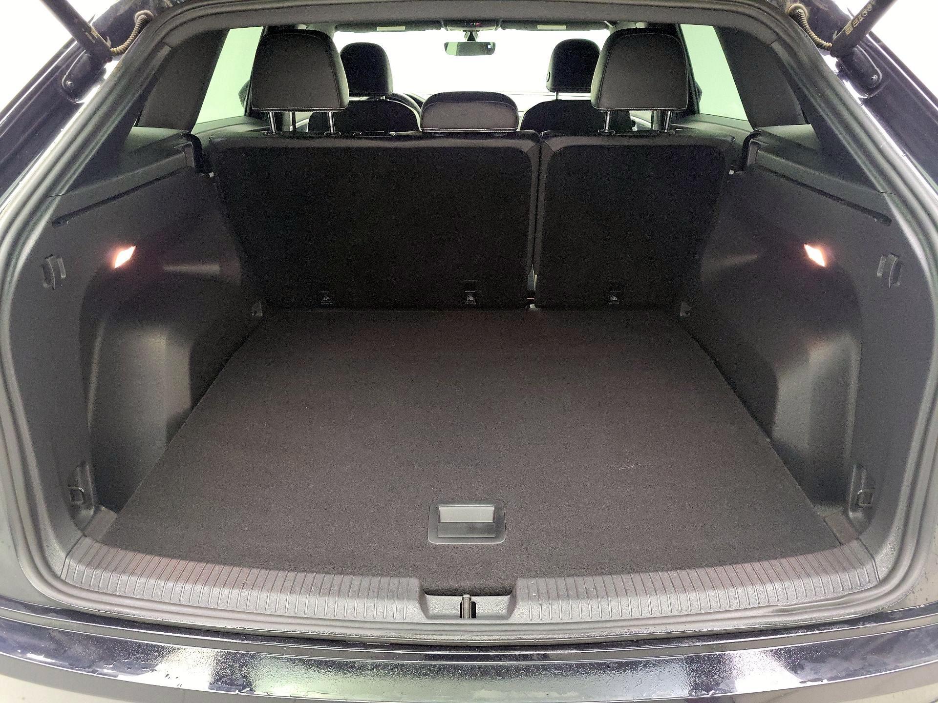 Thumbnail: 2023 Volkswagen Atlas - 20