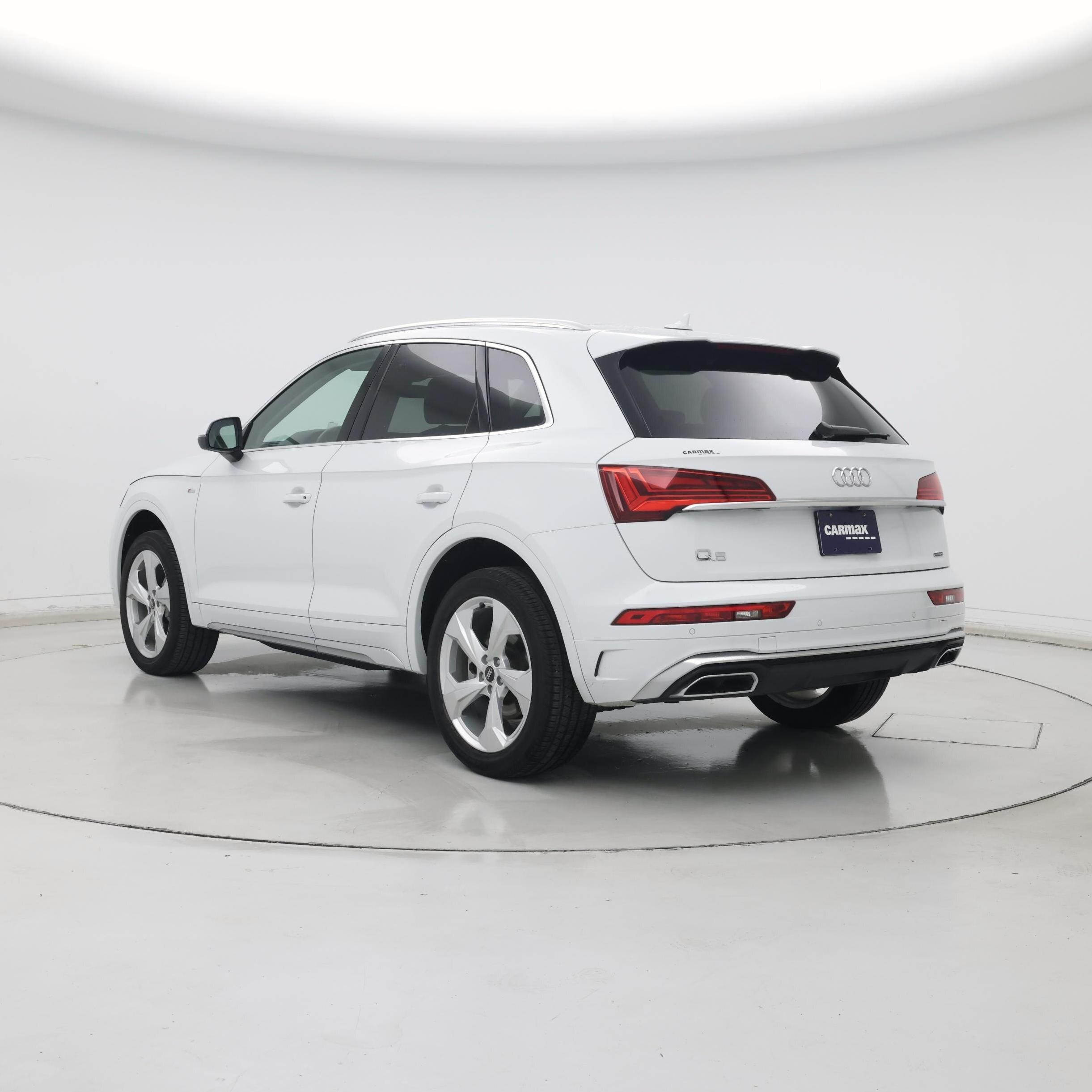 Thumbnail: 2023 Audi Q5 - 2