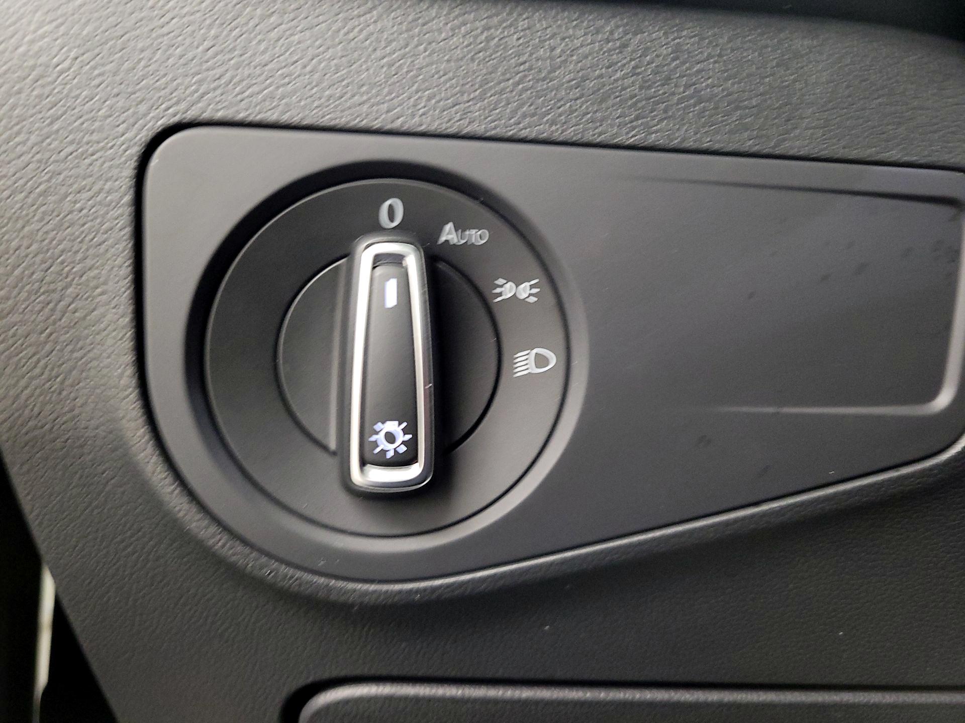 Thumbnail: 2024 Volkswagen Tiguan - 13