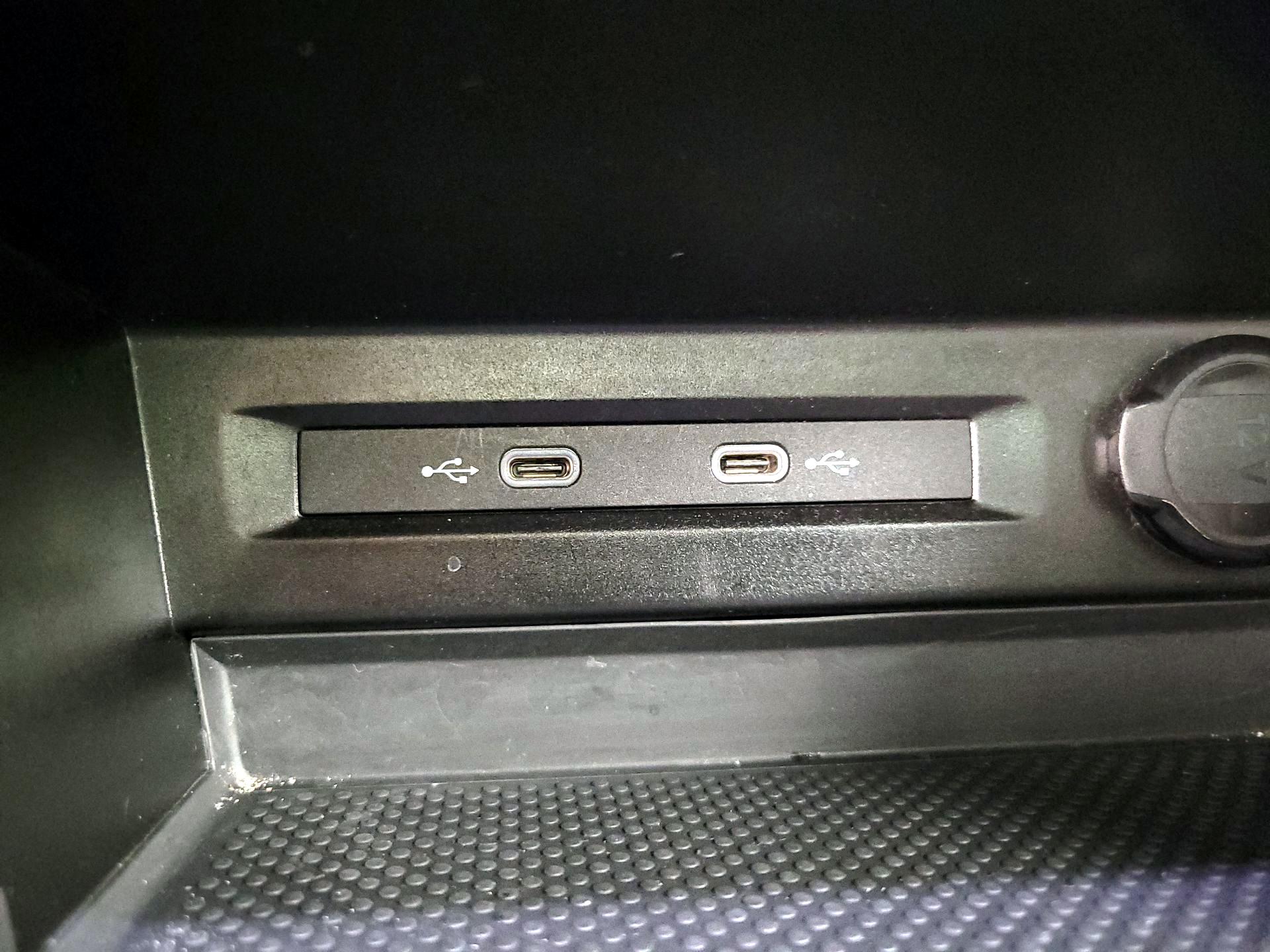 Thumbnail: 2024 Volkswagen Tiguan - 18