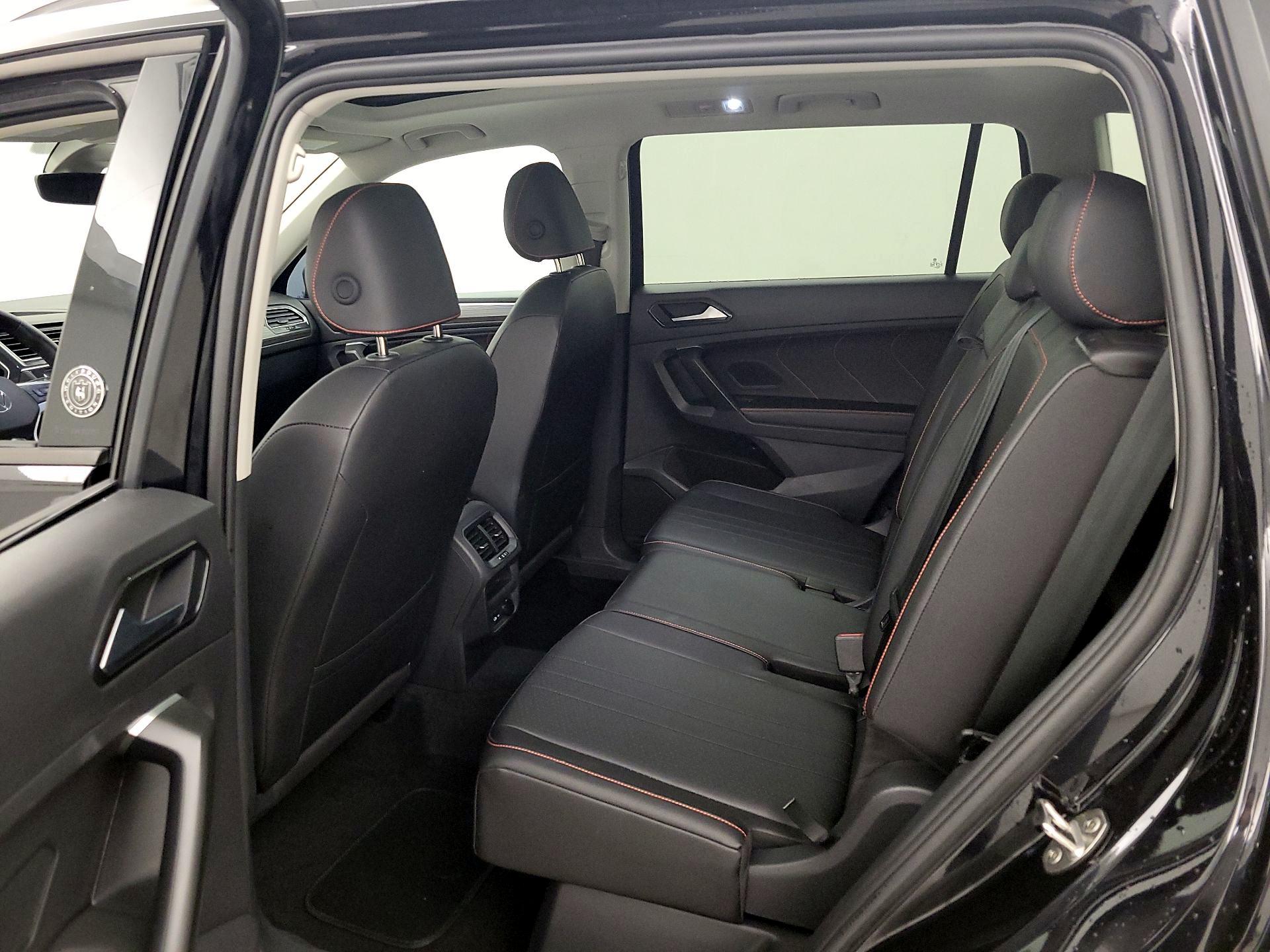 Thumbnail: 2024 Volkswagen Tiguan - 20