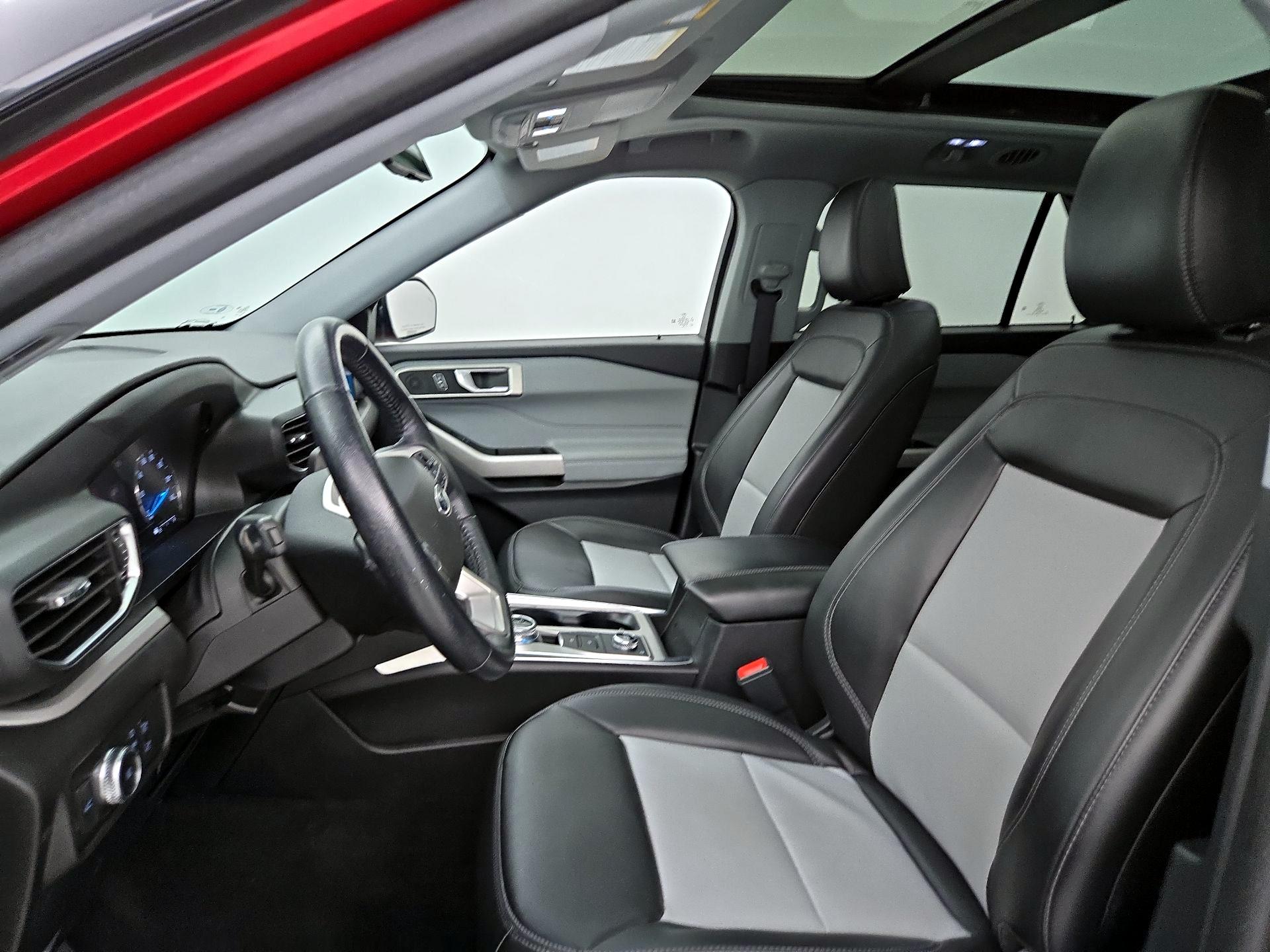 Thumbnail: 2022 Ford Explorer - 11