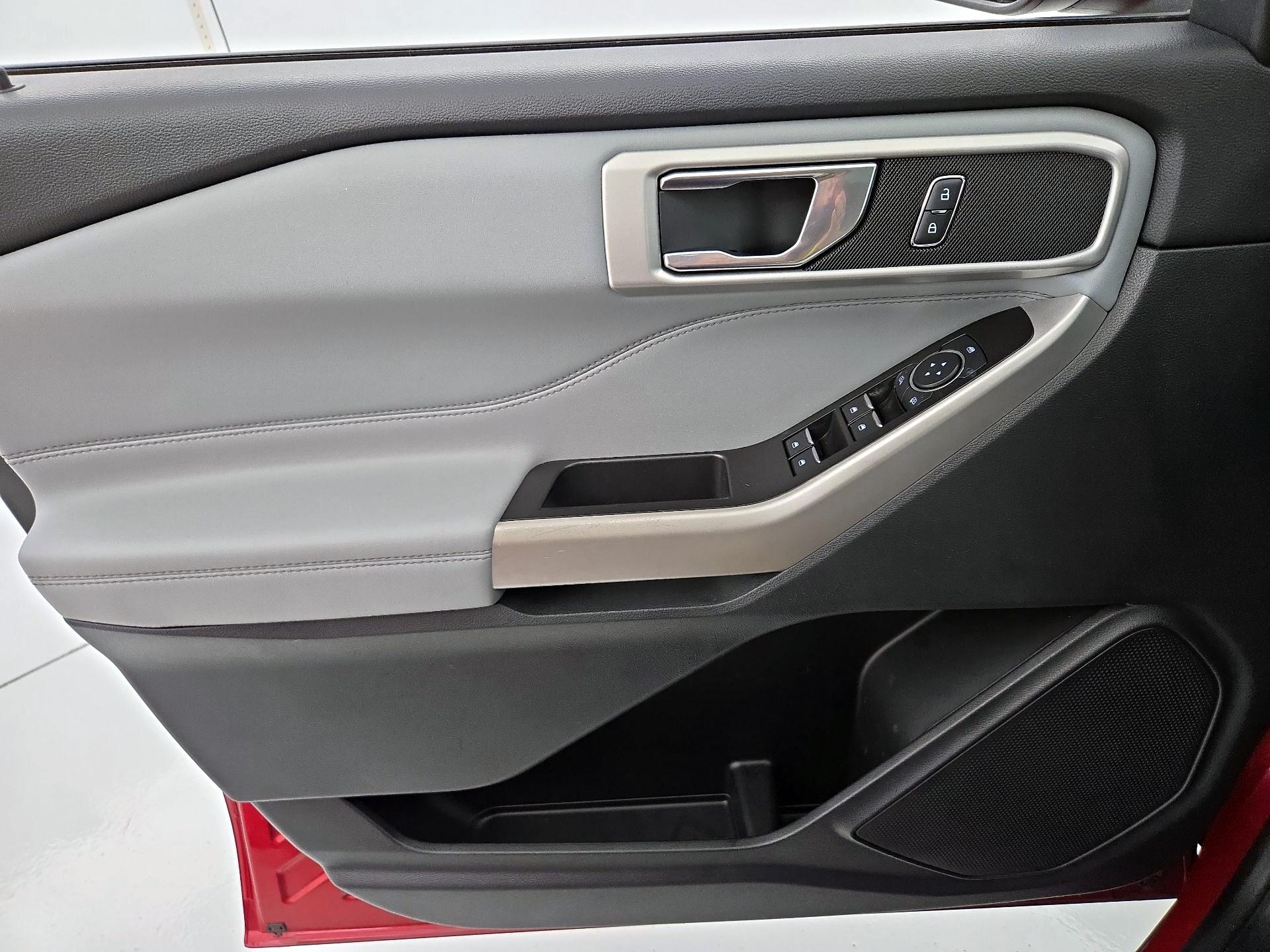 Thumbnail: 2022 Ford Explorer - 12