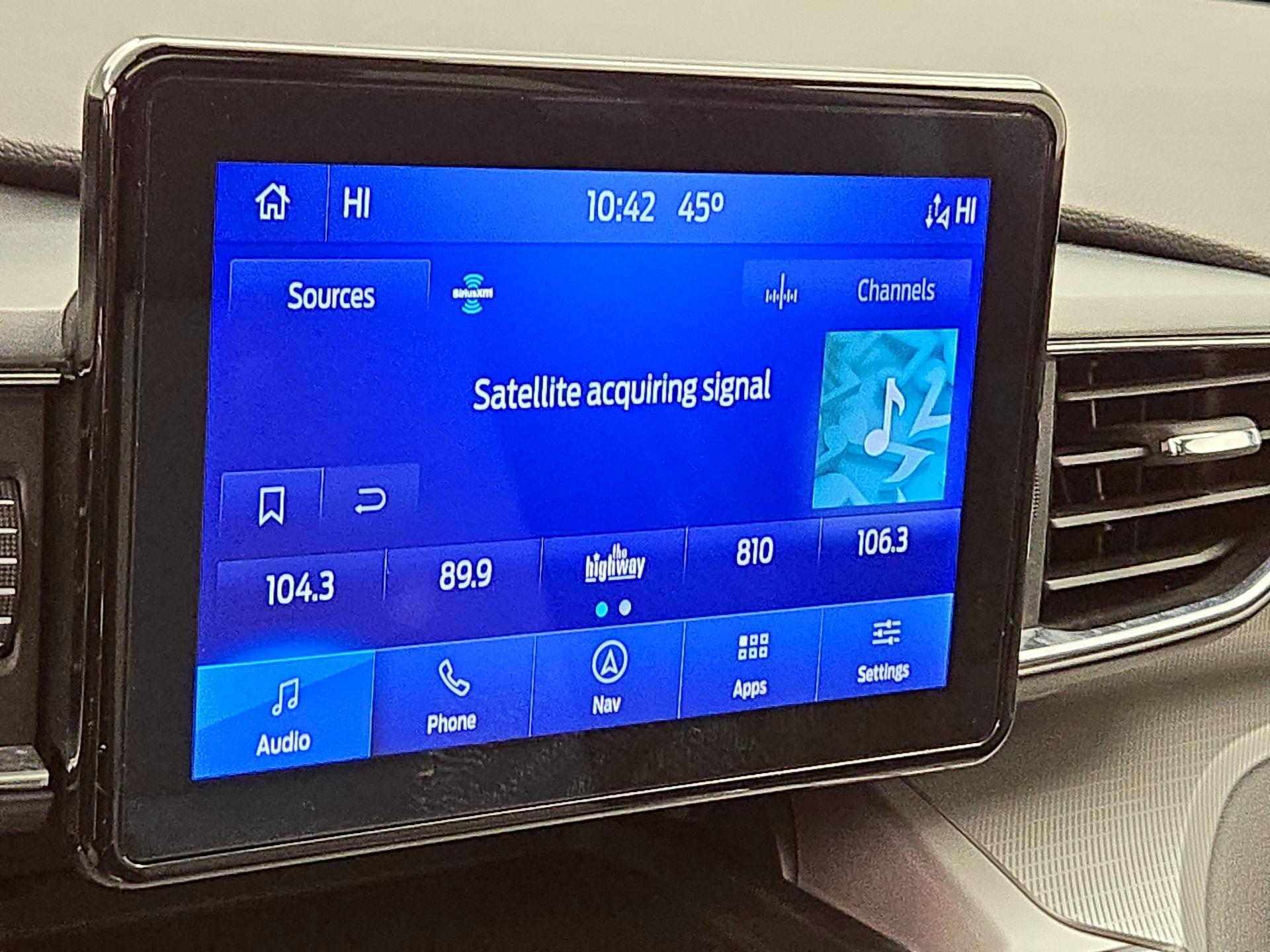 Thumbnail: 2022 Ford Explorer - 16