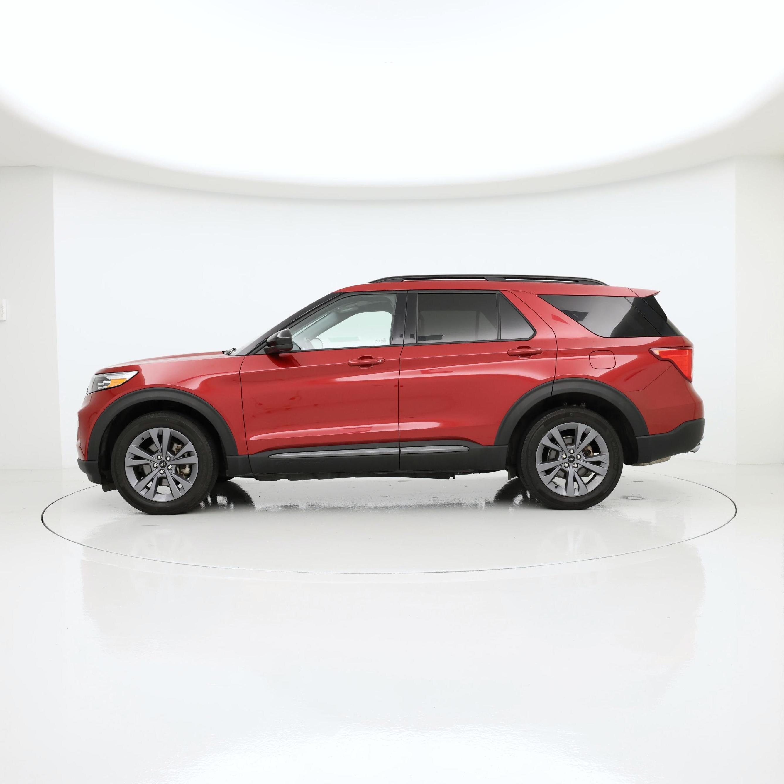 Thumbnail: 2022 Ford Explorer - 3