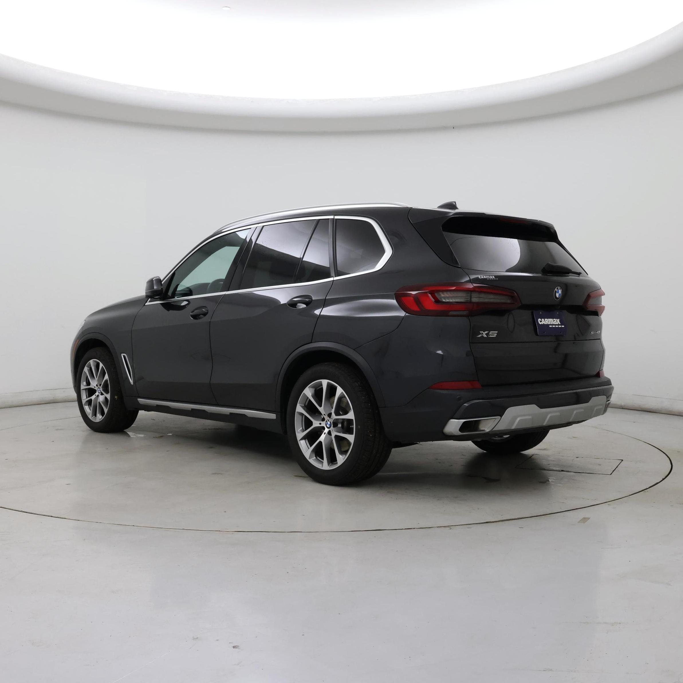 Thumbnail: 2023 BMW X5 - 2