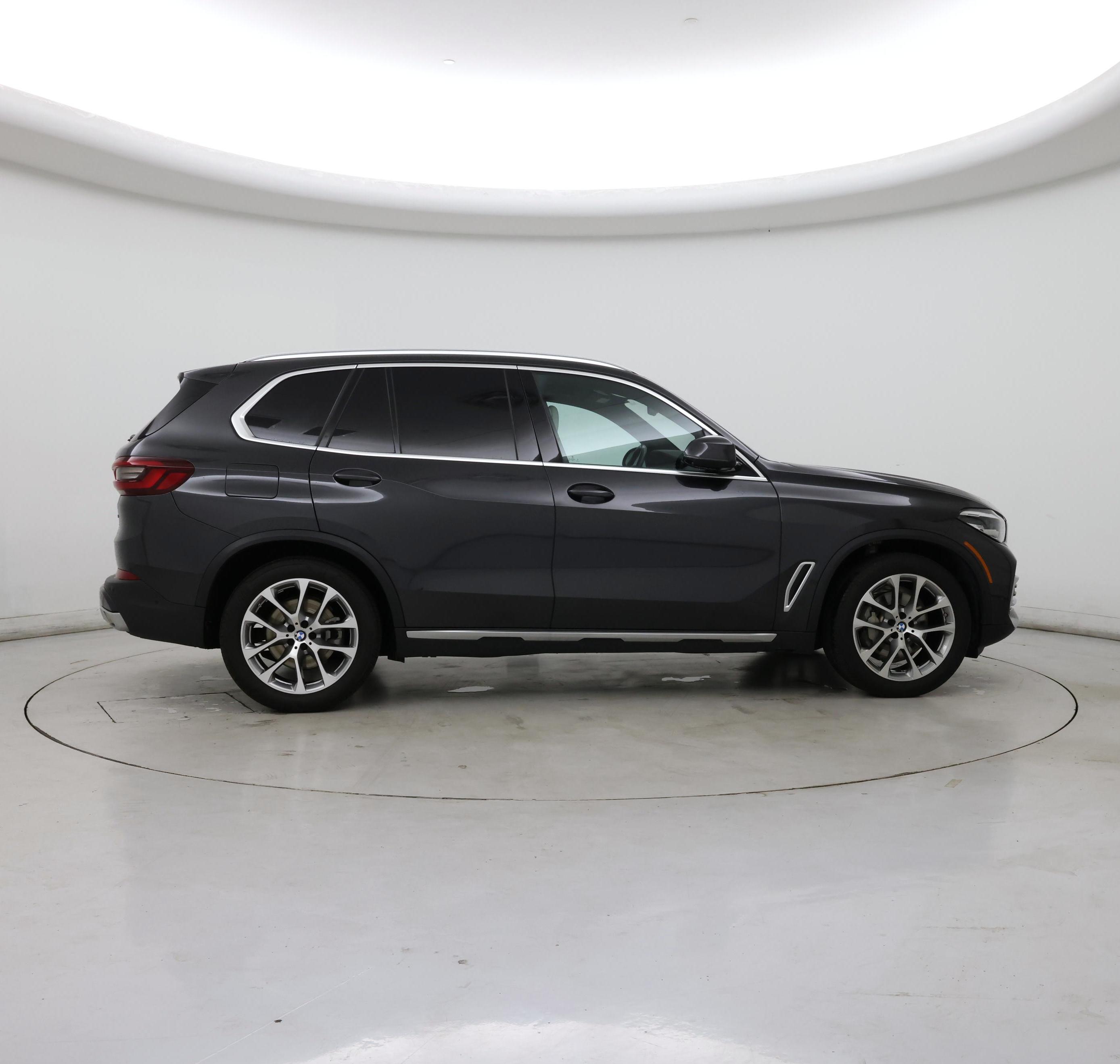 Thumbnail: 2023 BMW X5 - 7