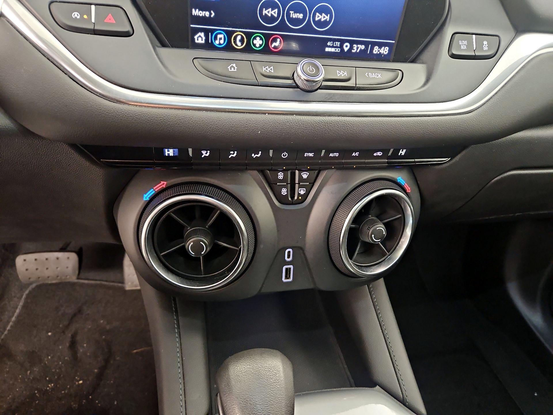 Thumbnail: 2022 Chevrolet Blazer - 16