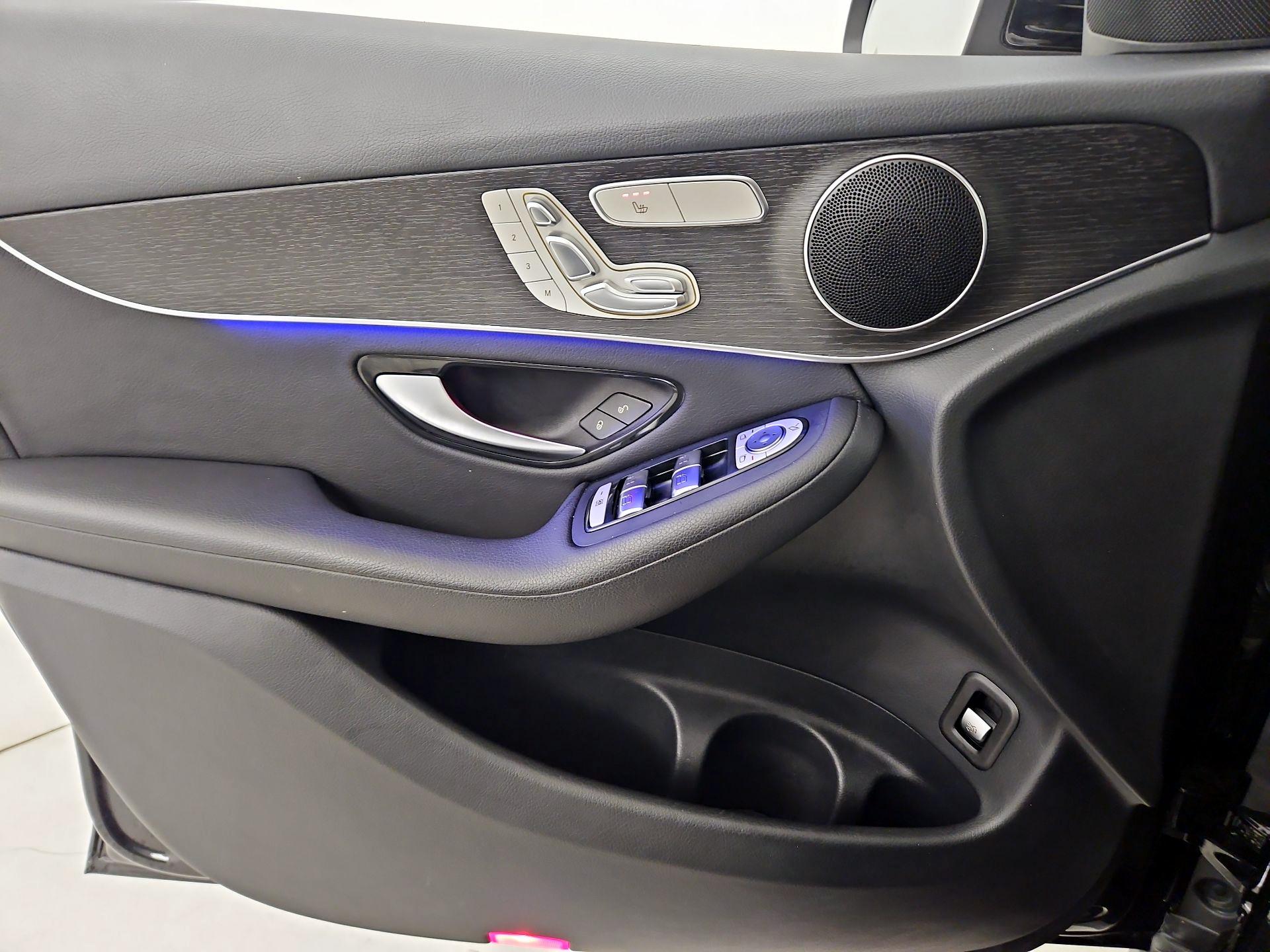 Thumbnail: 2022 Mercedes-Benz GLC - 12