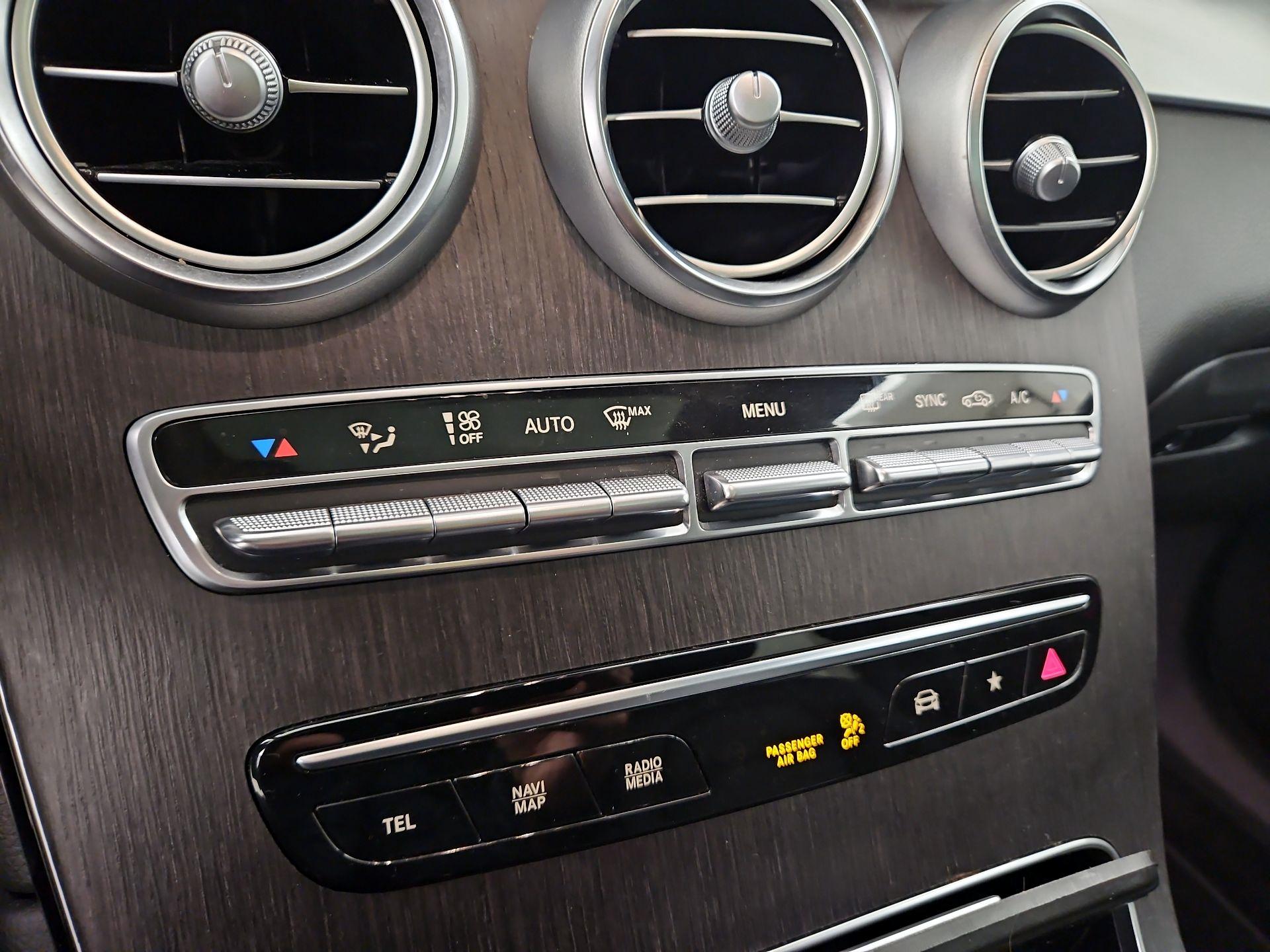 Thumbnail: 2022 Mercedes-Benz GLC - 16