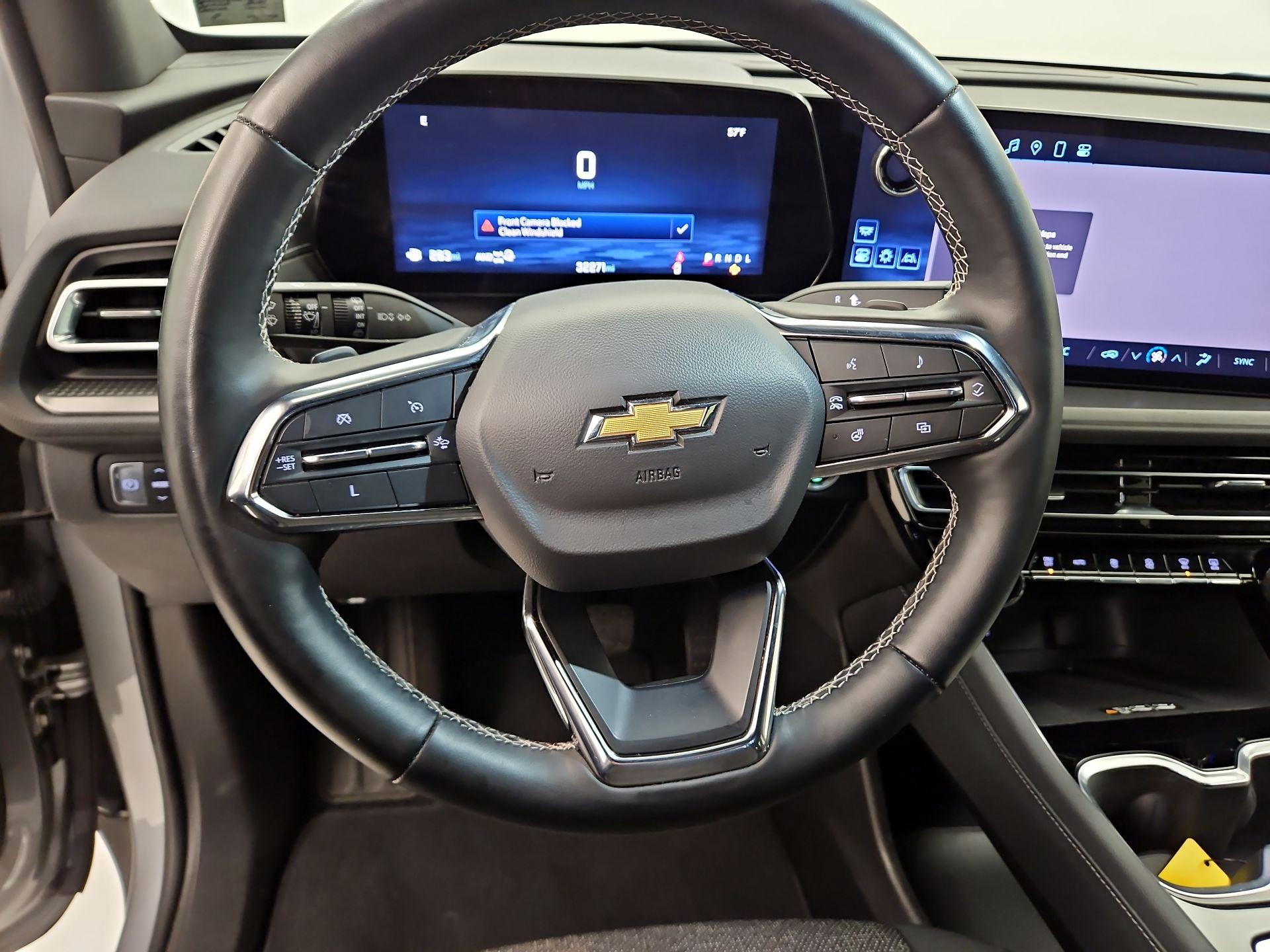 Thumbnail: 2024 Chevrolet Traverse - 10