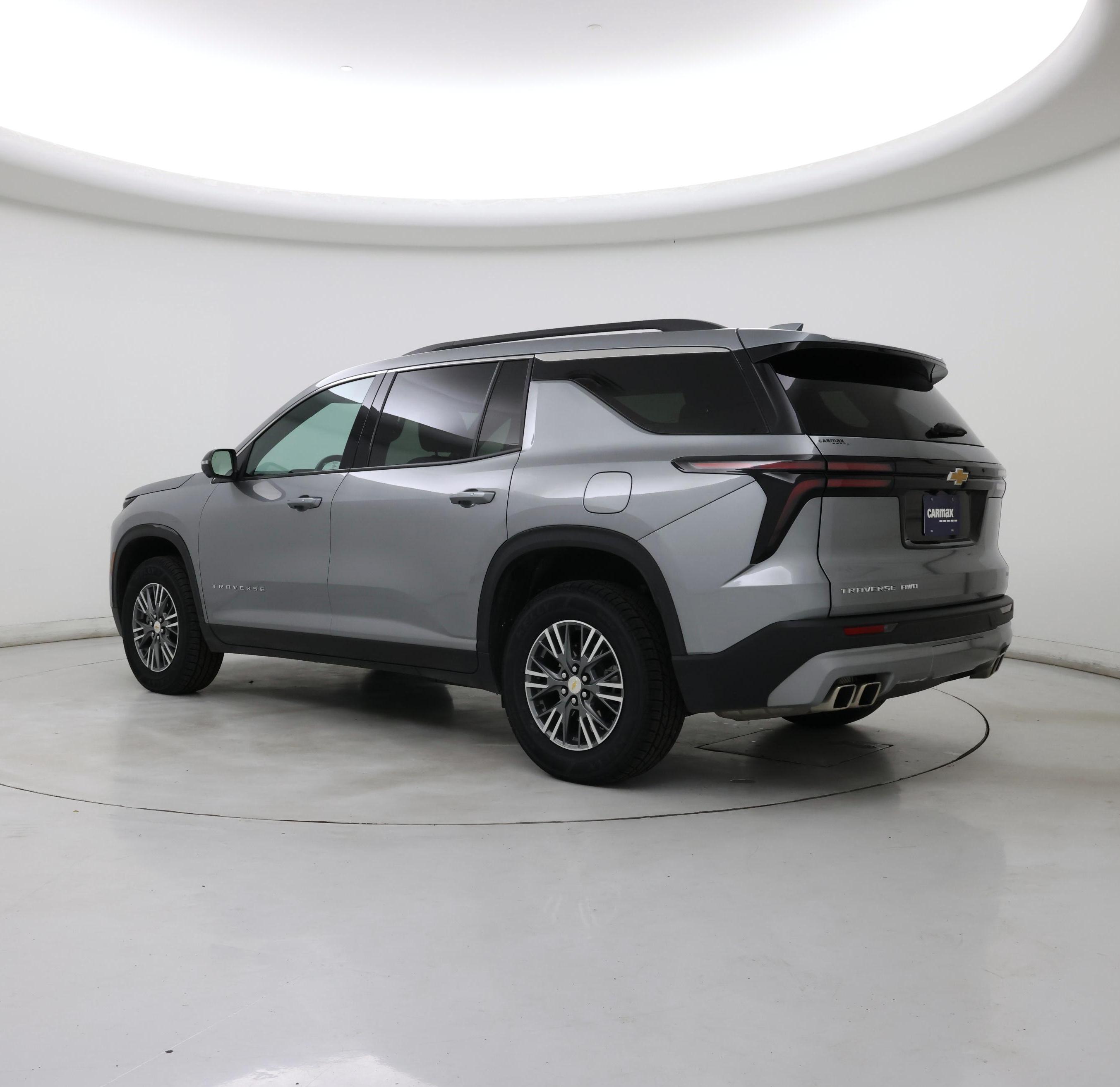 Thumbnail: 2024 Chevrolet Traverse - 2