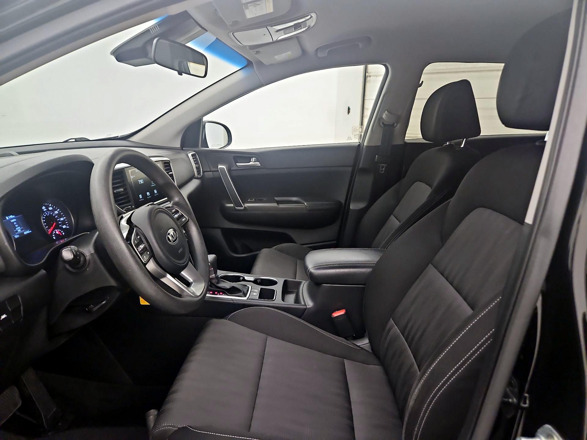 Thumbnail: 2020 Kia Sportage - 11