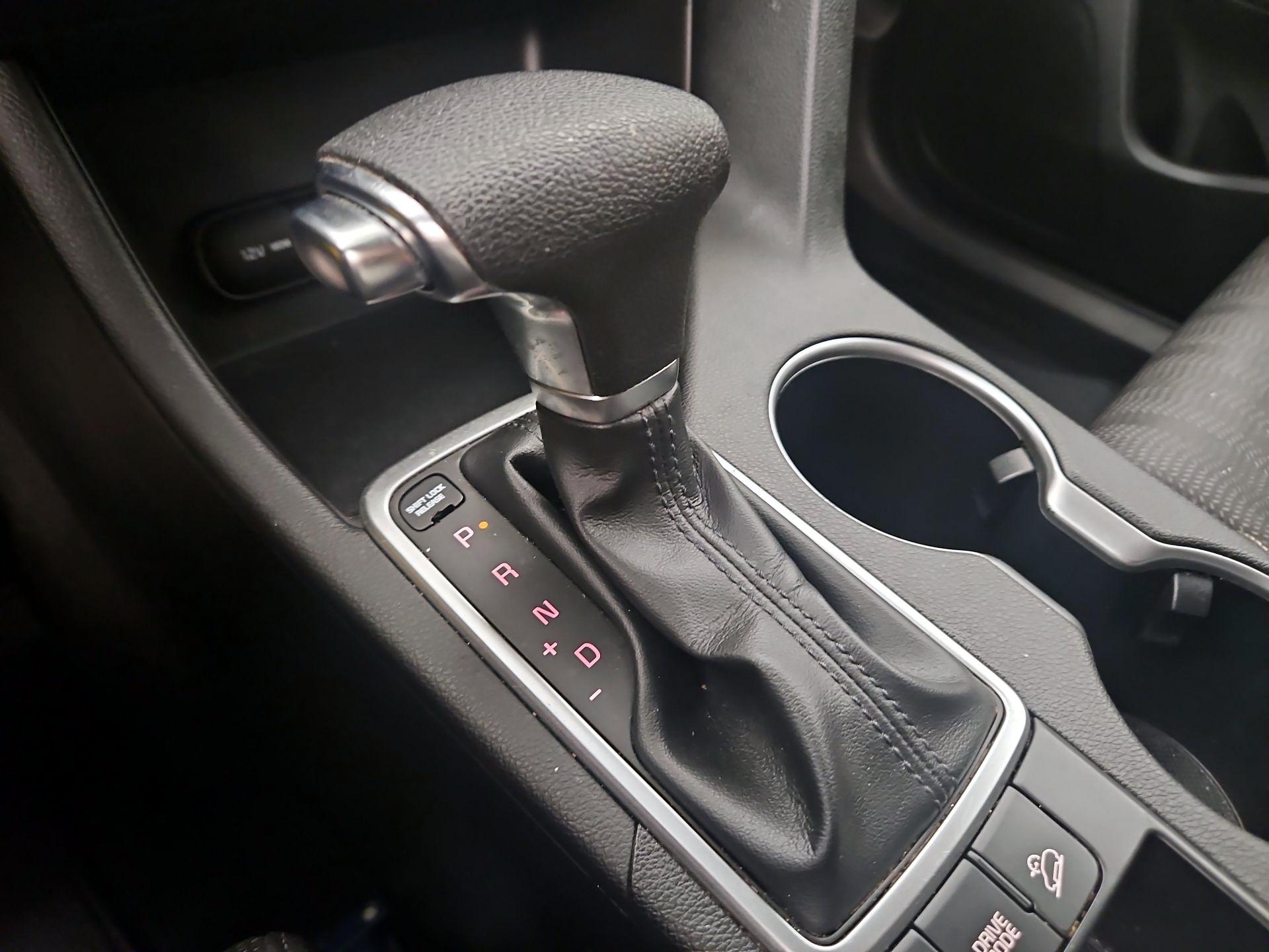 Thumbnail: 2020 Kia Sportage - 17