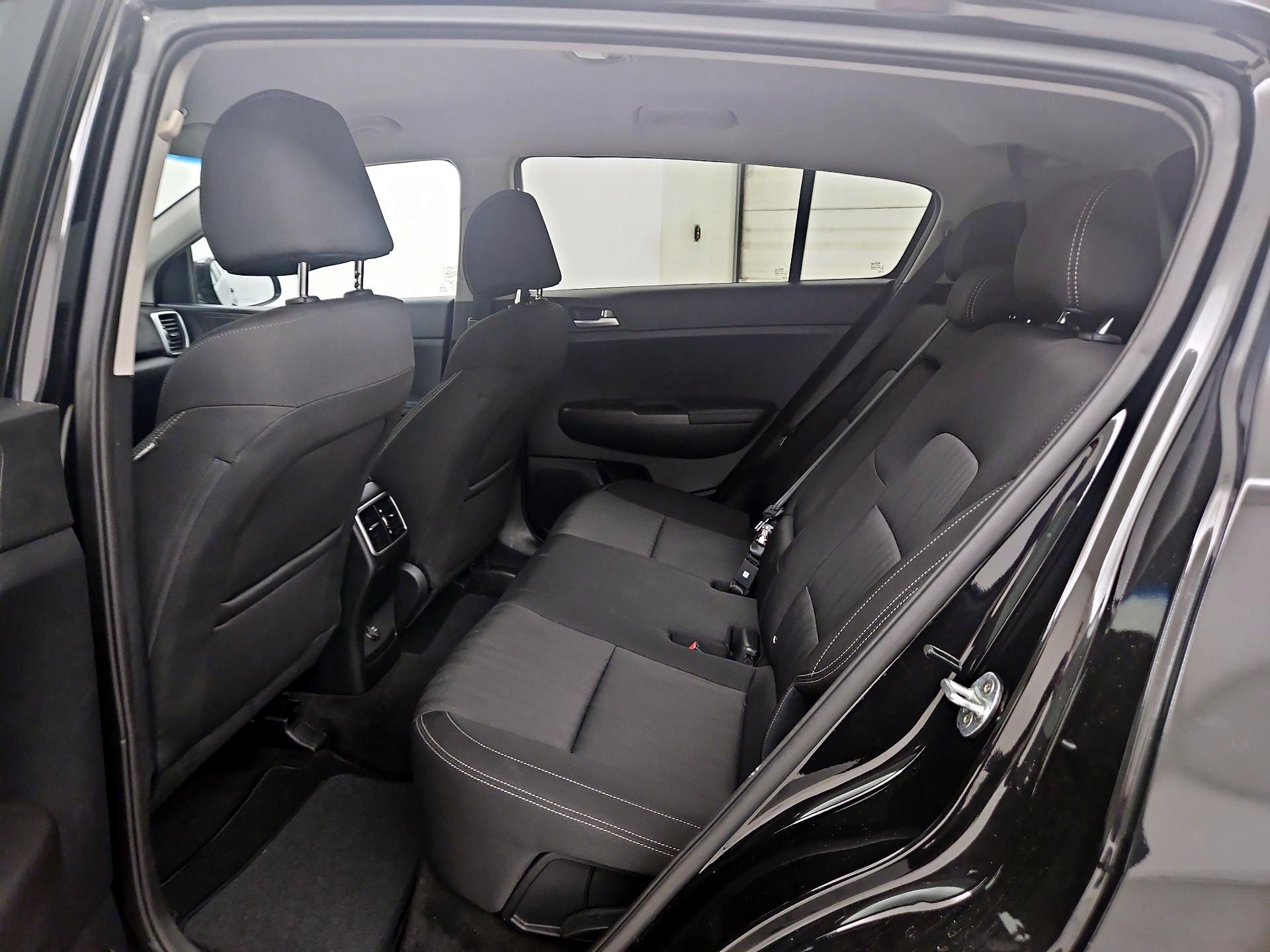 Thumbnail: 2020 Kia Sportage - 19