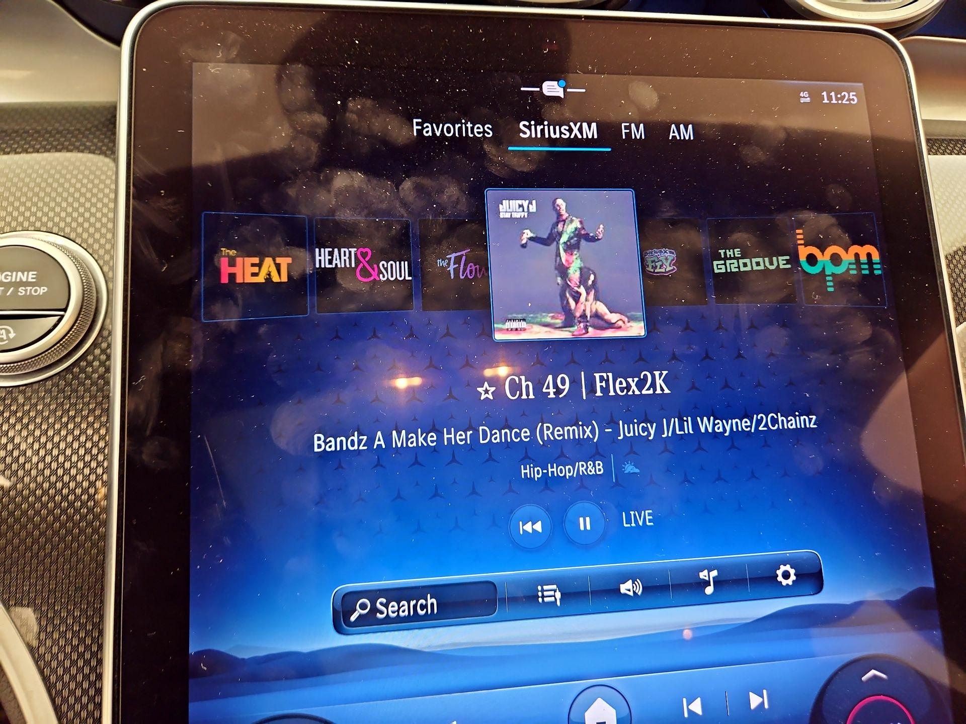 Thumbnail: 2023 Mercedes-Benz C-Class - 15