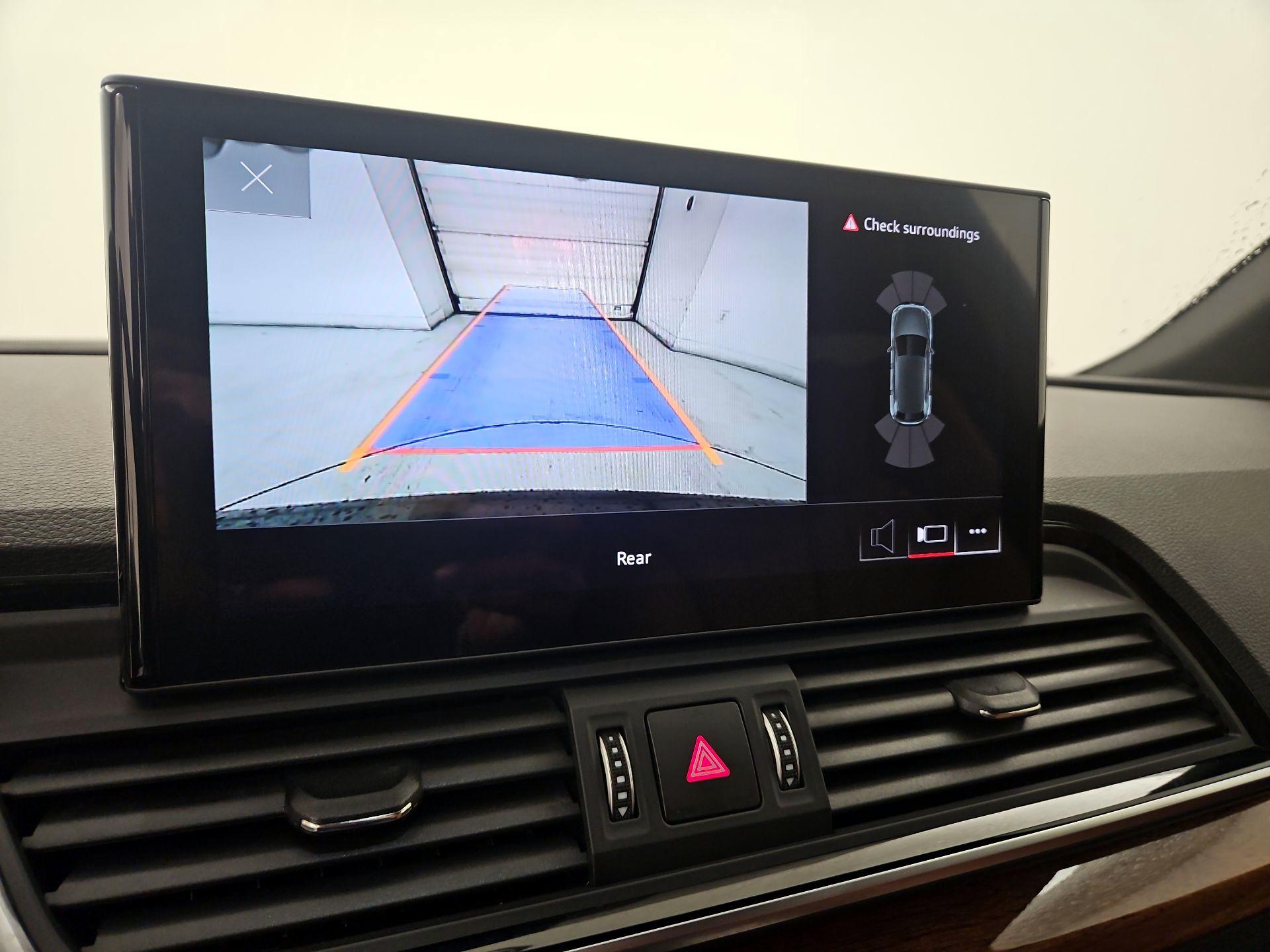 Thumbnail: 2022 Audi Q5 - 14