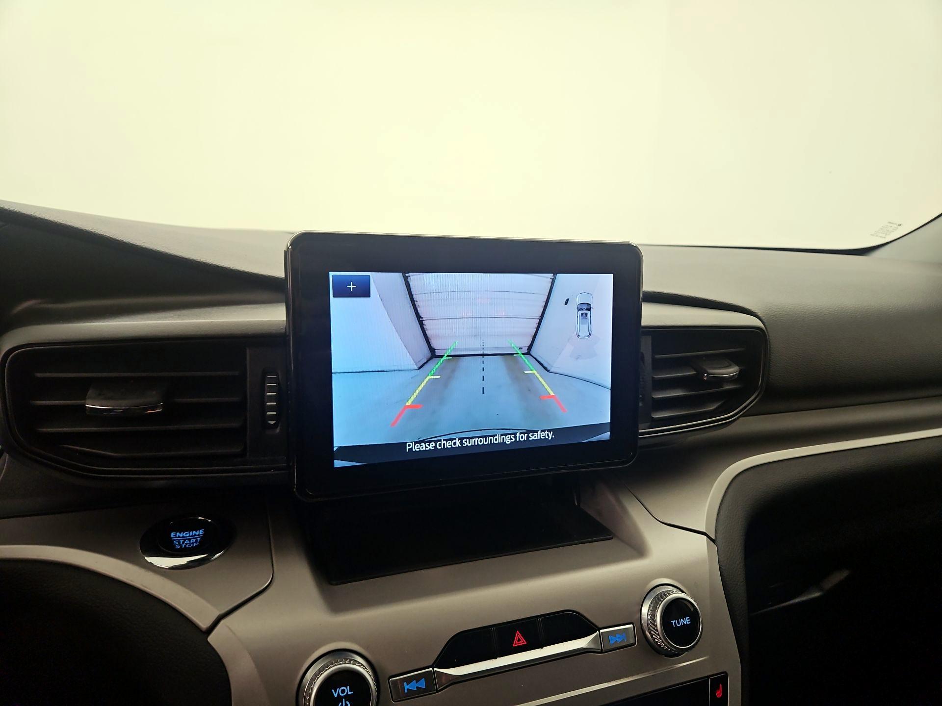 Thumbnail: 2022 Ford Explorer - 14