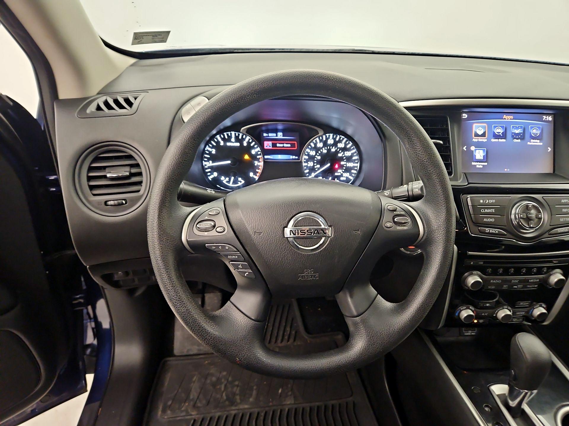 Thumbnail: 2018 Nissan Pathfinder - 10