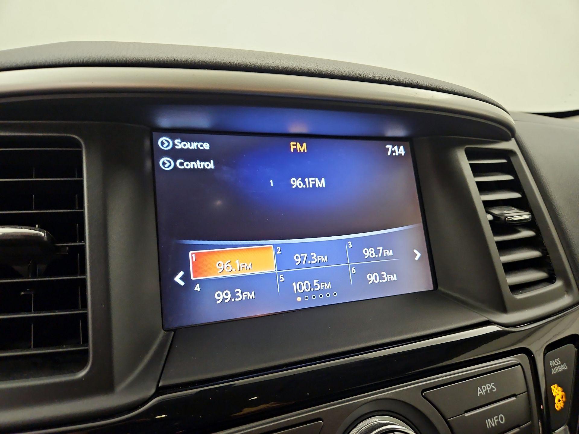 Thumbnail: 2018 Nissan Pathfinder - 15