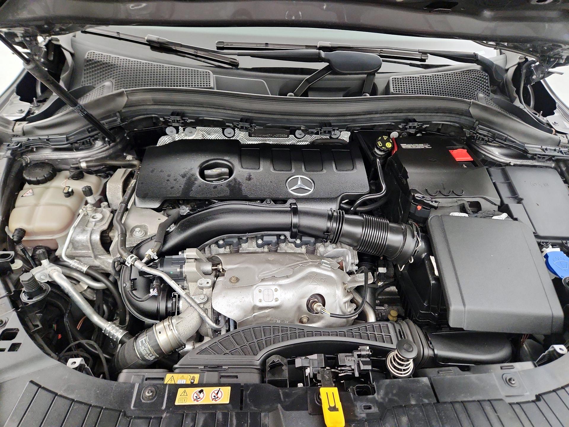 Thumbnail: 2023 Mercedes-Benz GLA - 19