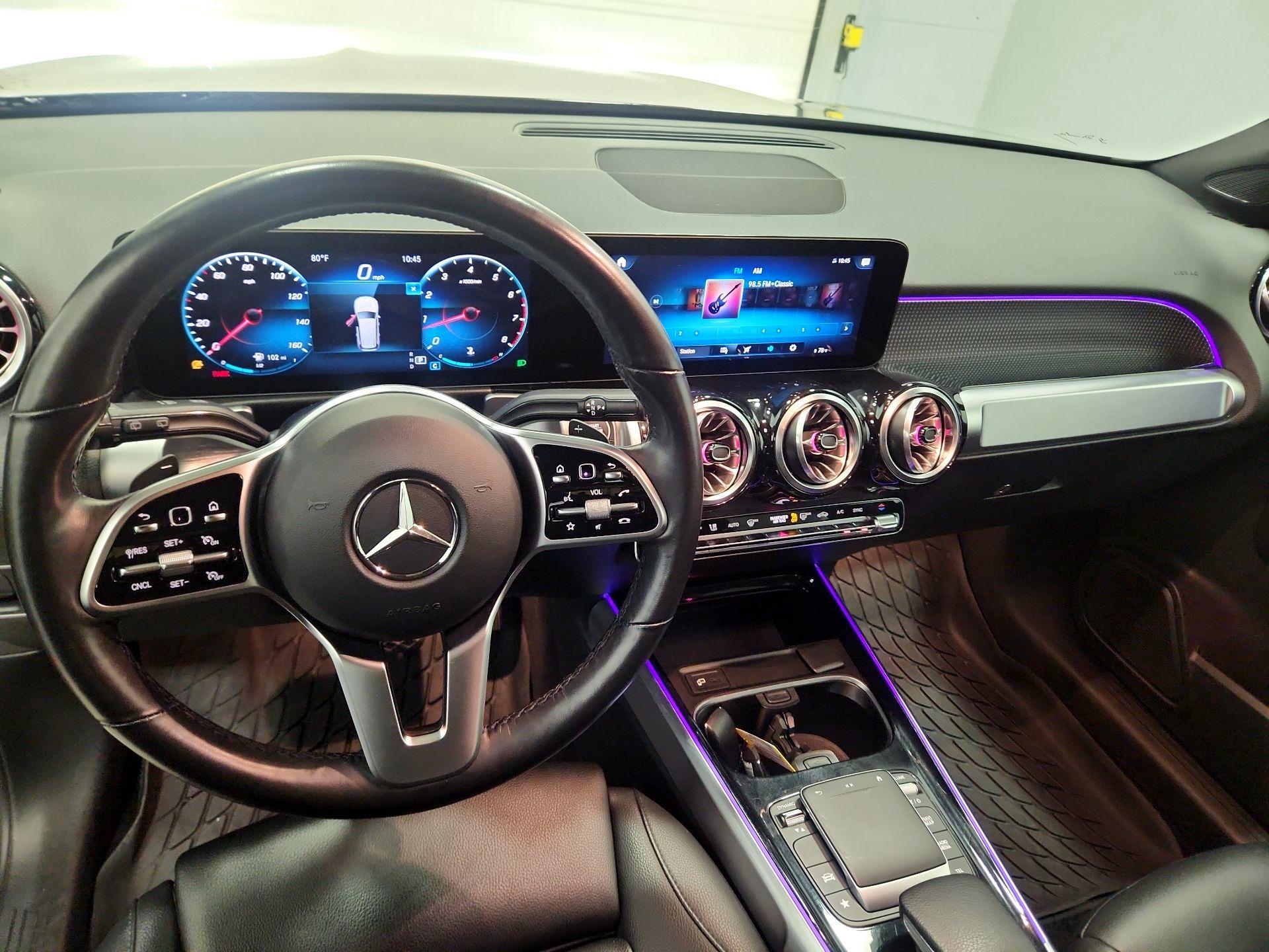 Thumbnail: 2022 Mercedes-Benz GLB - 9