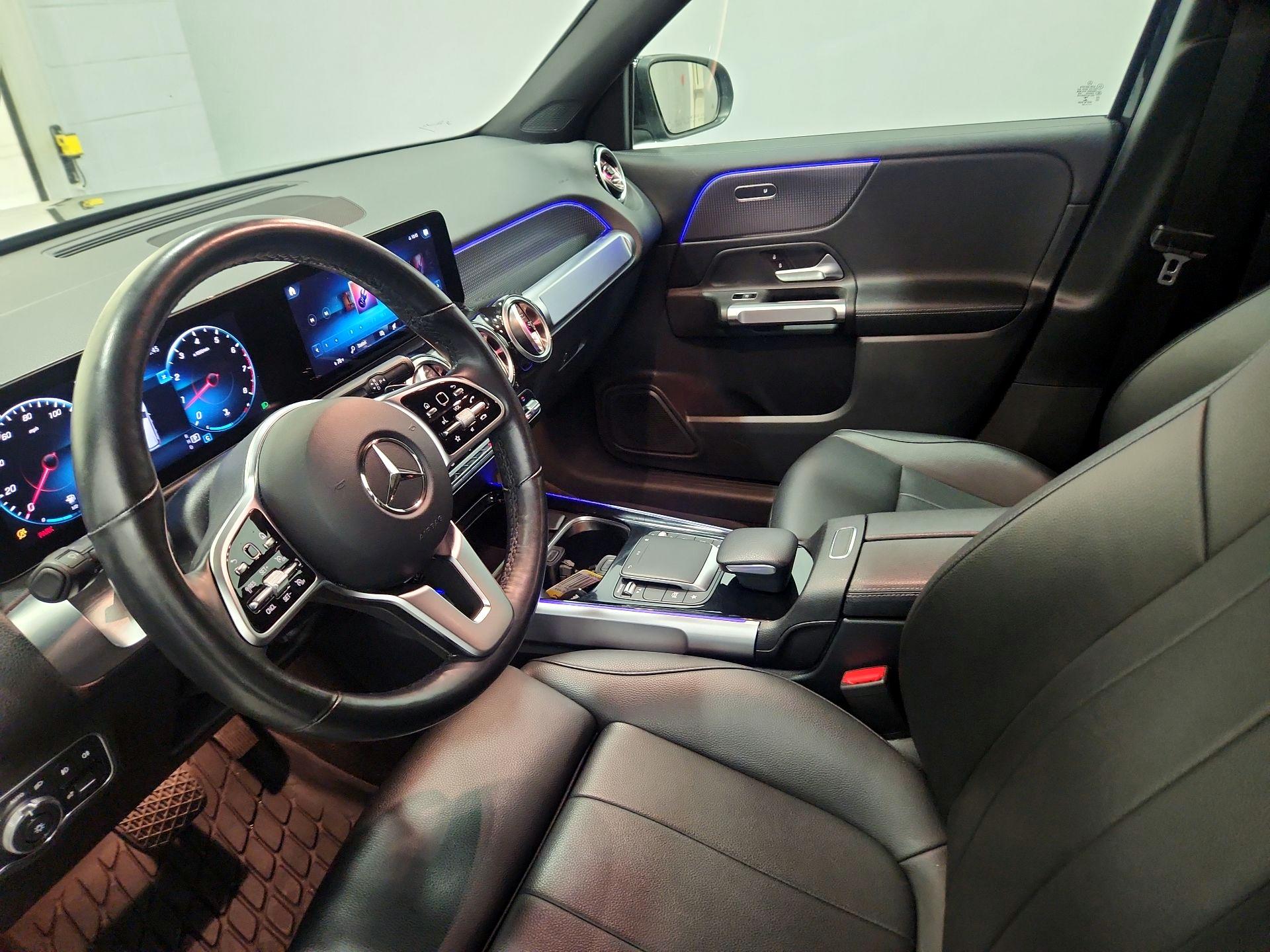 Thumbnail: 2022 Mercedes-Benz GLB - 11