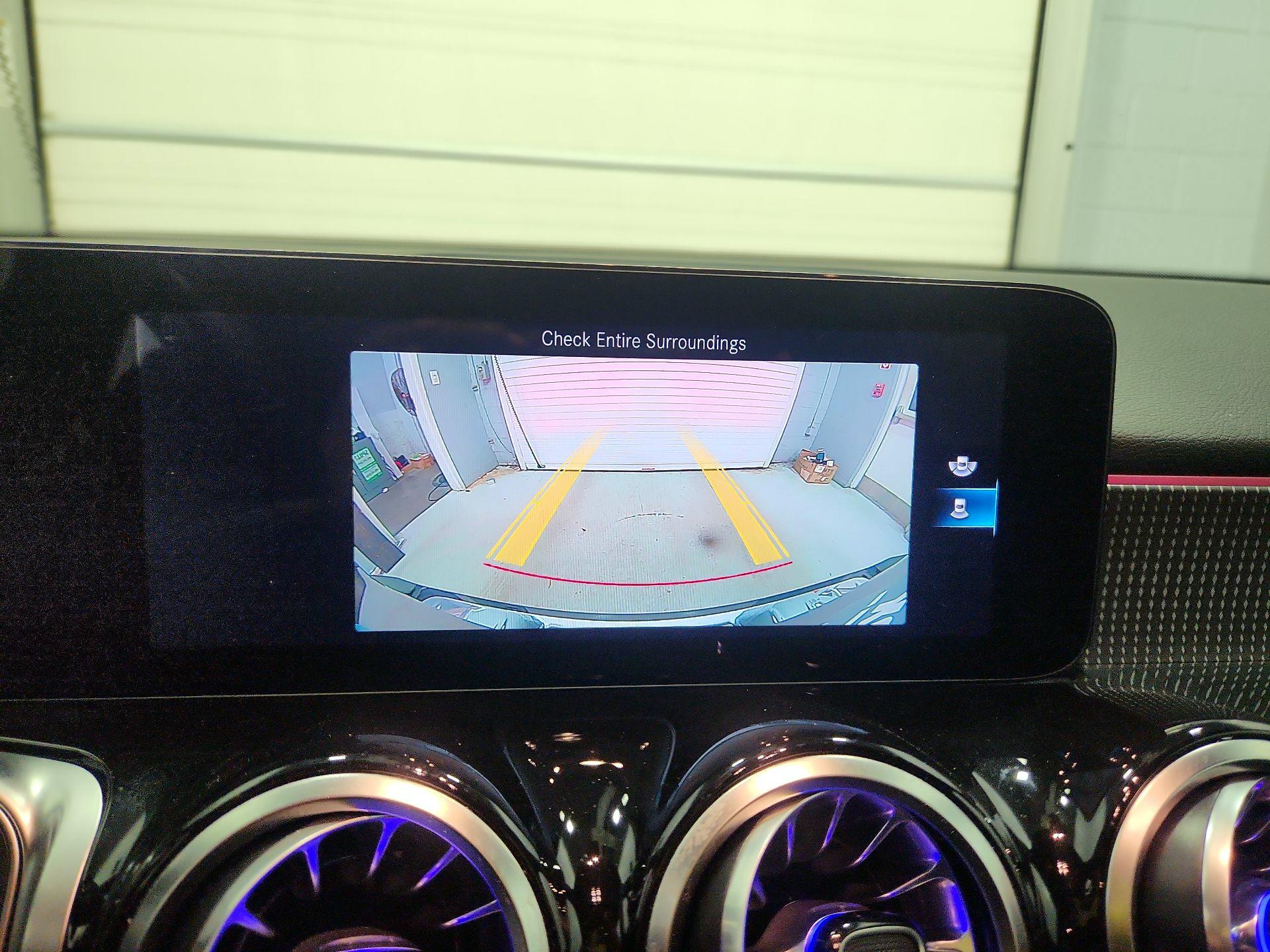 Thumbnail: 2022 Mercedes-Benz GLB - 14