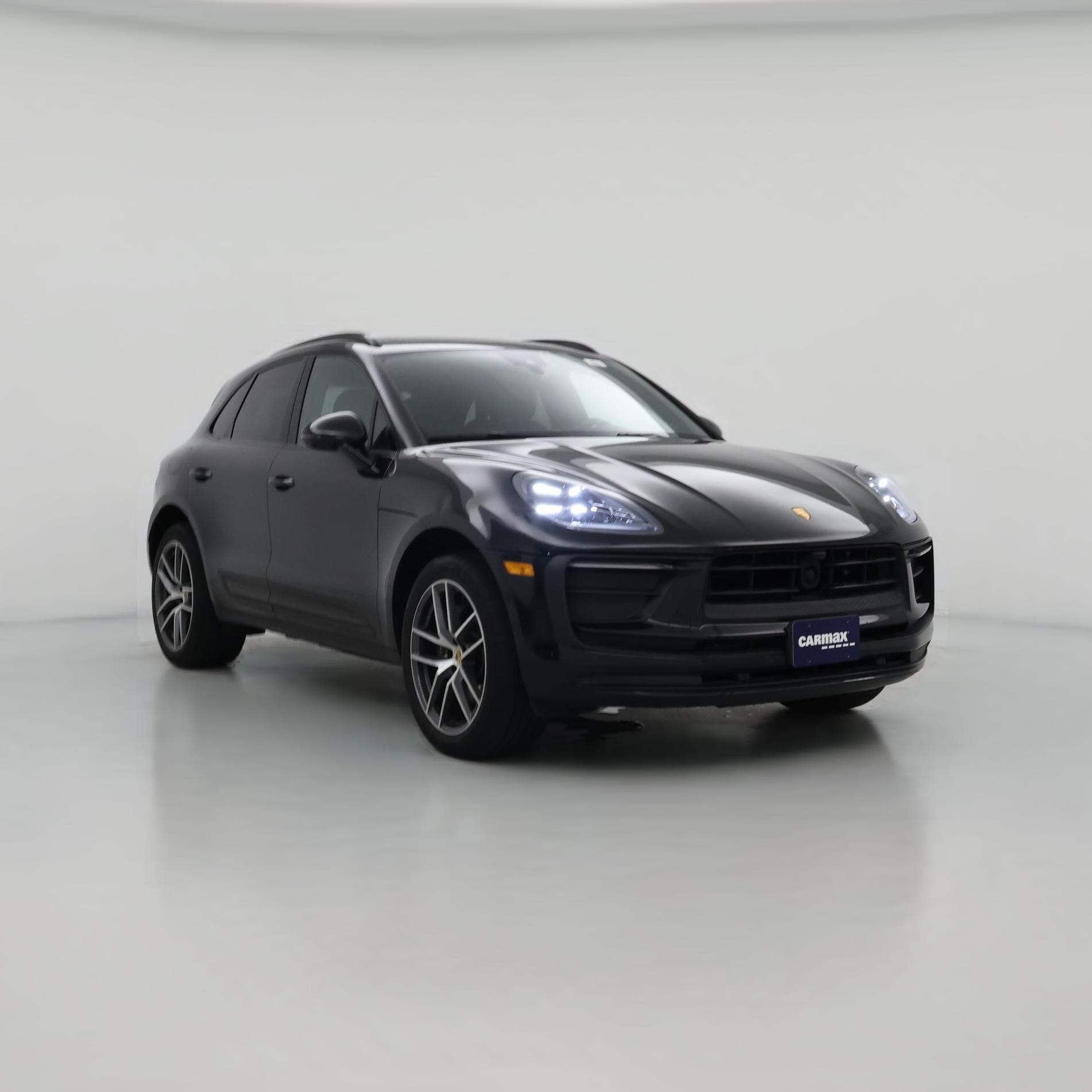 Thumbnail: 2023 Porsche Macan - 1