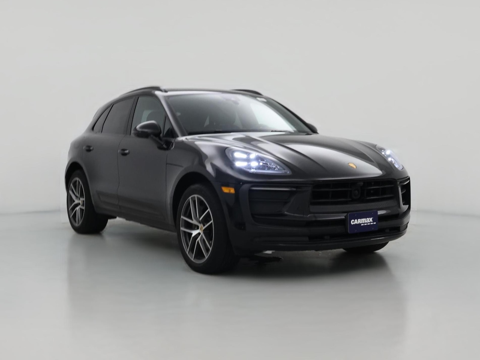 2023 Porsche Macan Base