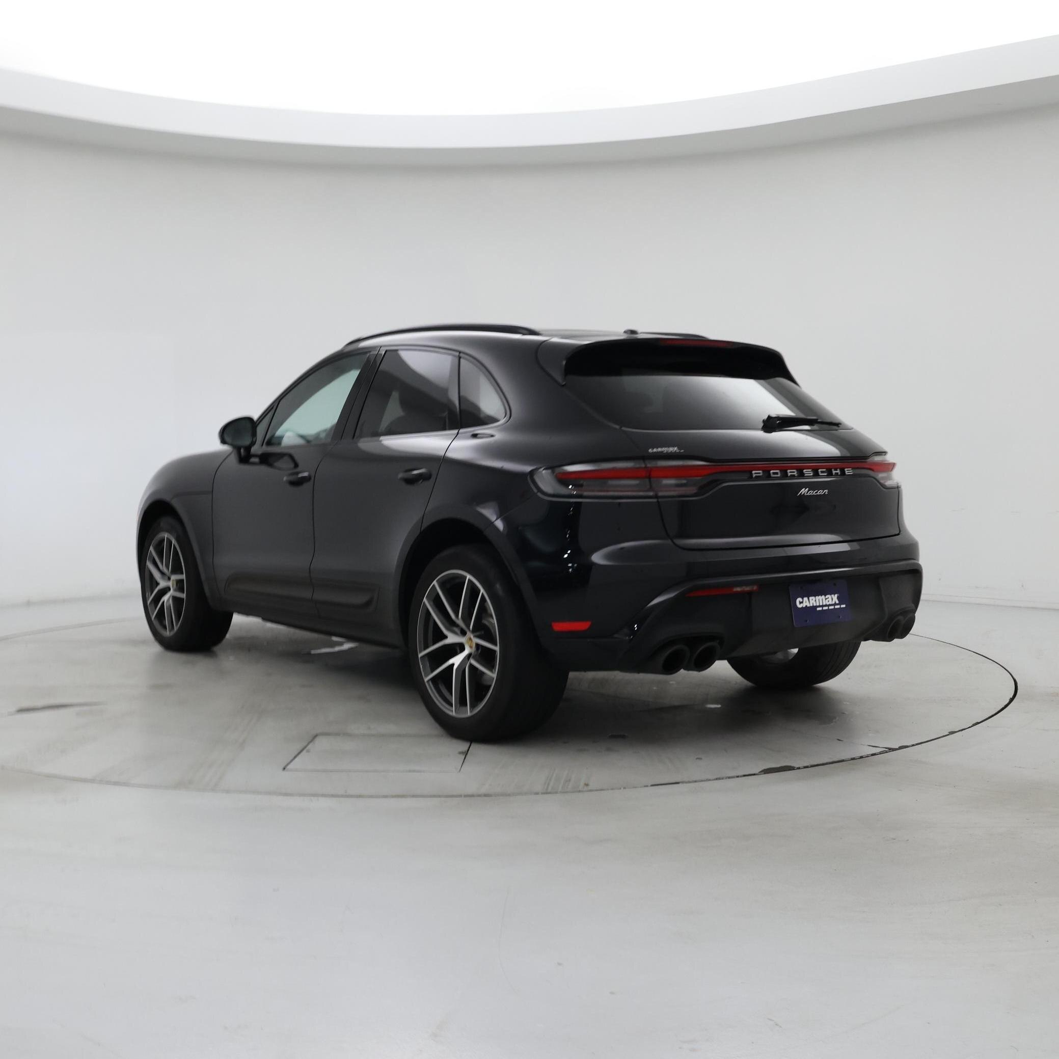 Thumbnail: 2023 Porsche Macan - 2