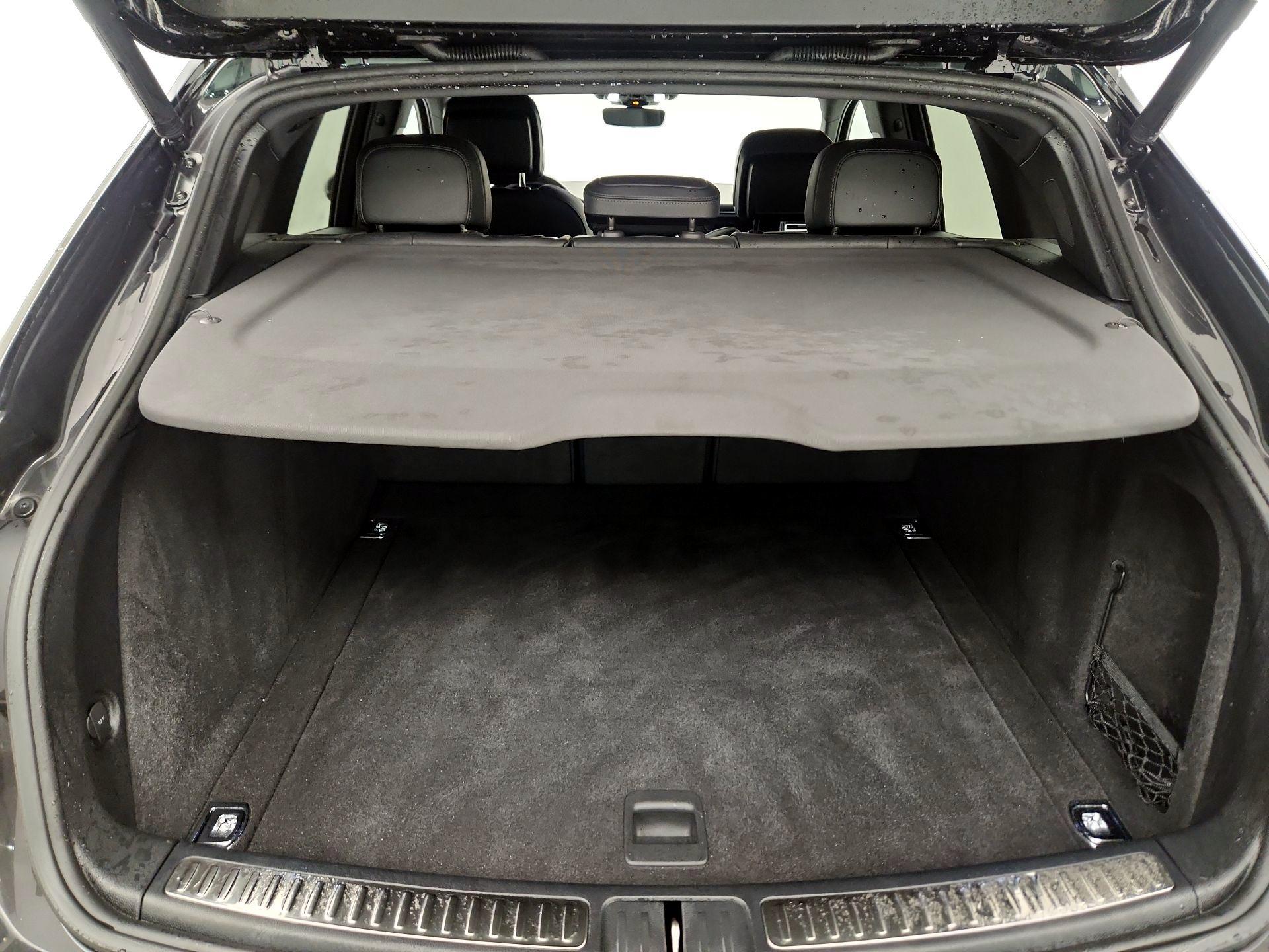 Thumbnail: 2023 Porsche Macan - 19