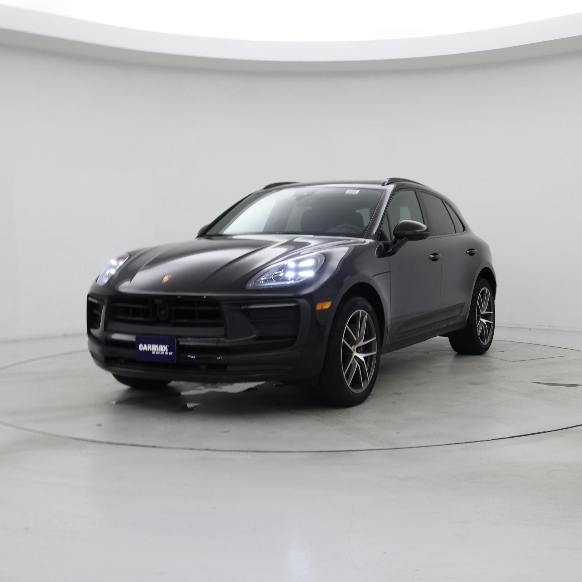 Thumbnail: 2023 Porsche Macan - 4