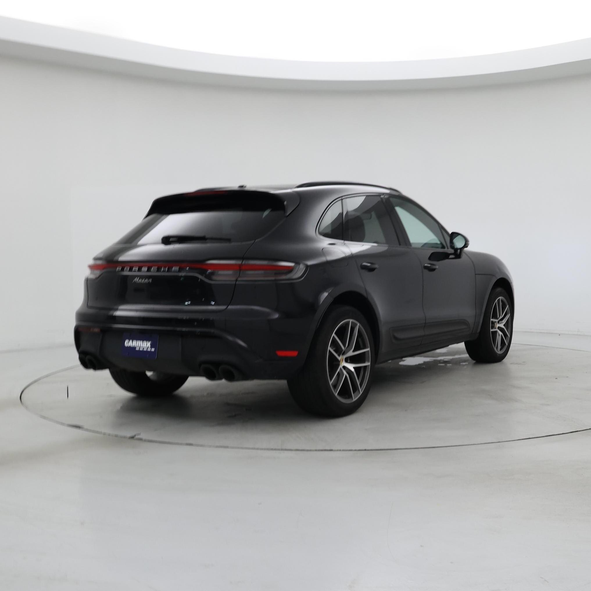Thumbnail: 2023 Porsche Macan - 8