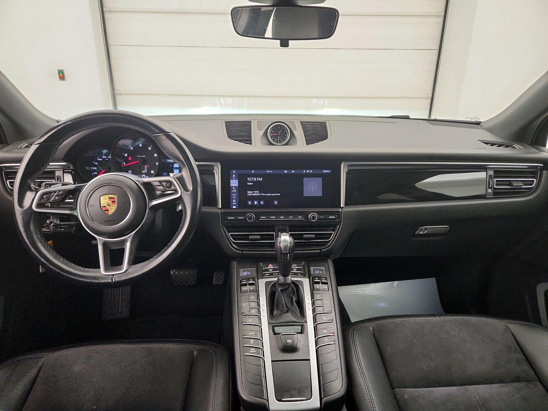 Thumbnail: 2021 Porsche Macan - 9