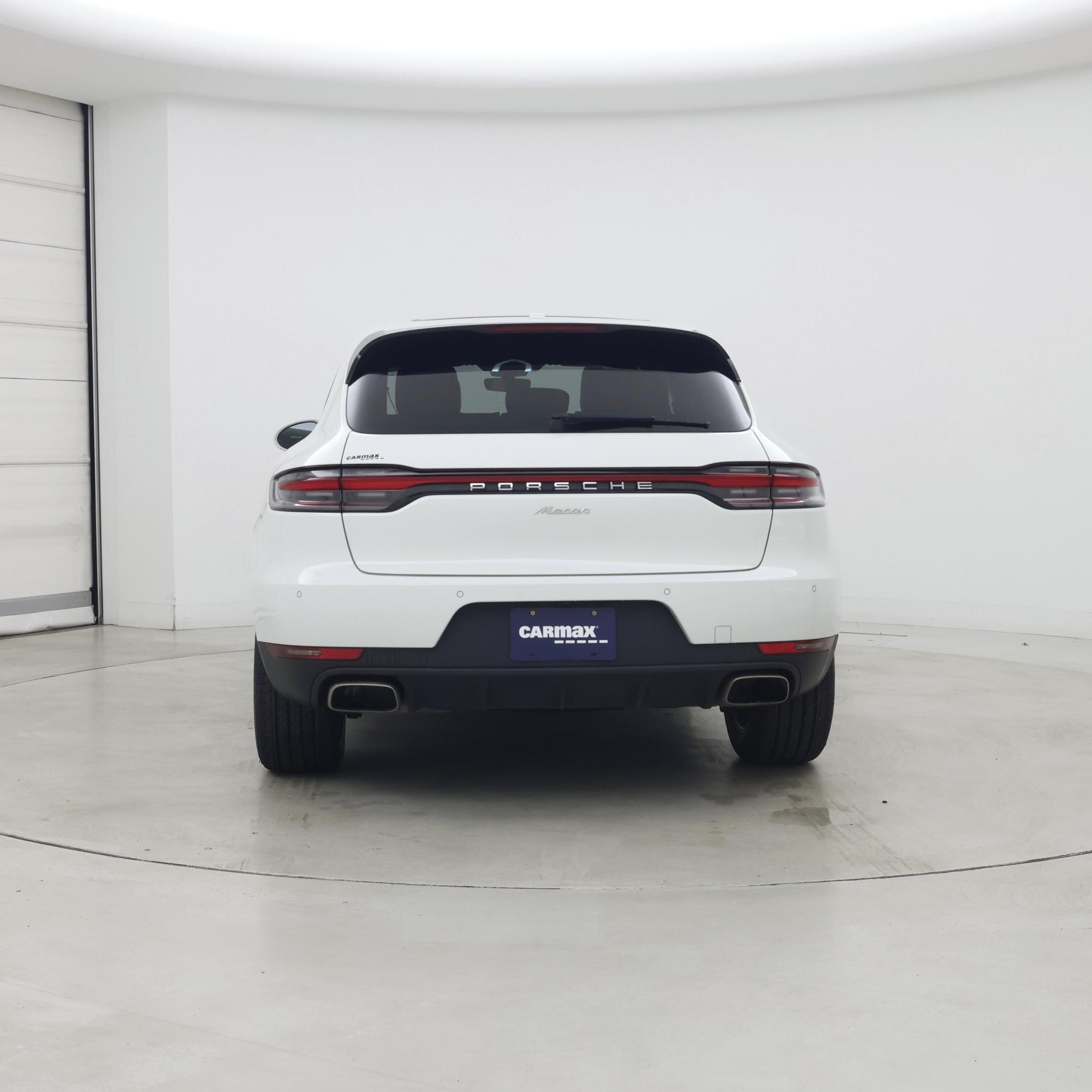 Thumbnail: 2021 Porsche Macan - 6