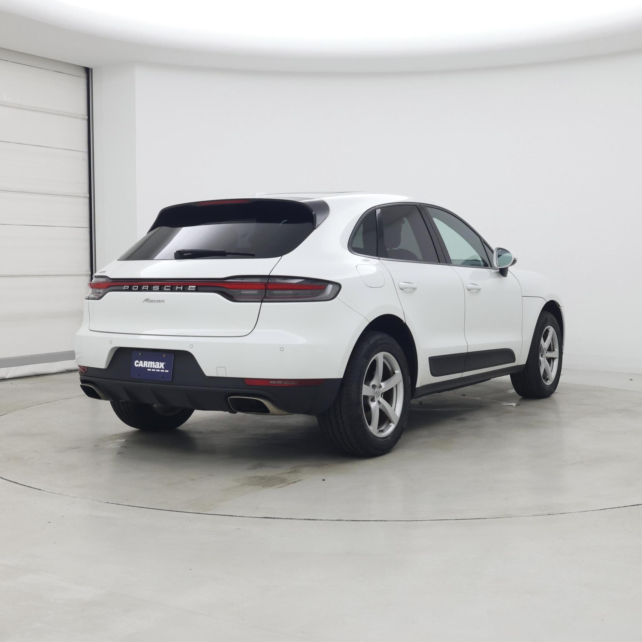Thumbnail: 2021 Porsche Macan - 8