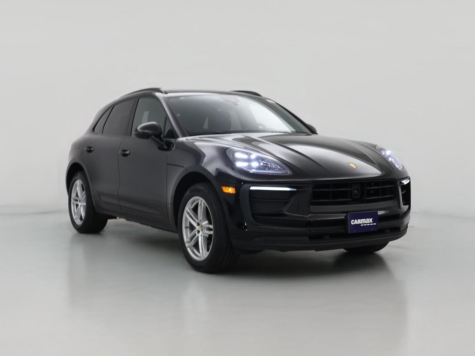 2023 Porsche Macan T