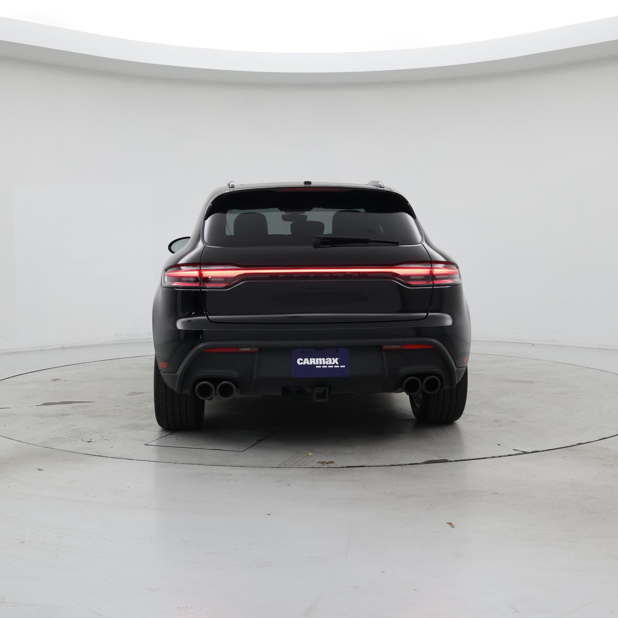 Thumbnail: 2023 Porsche Macan - 6